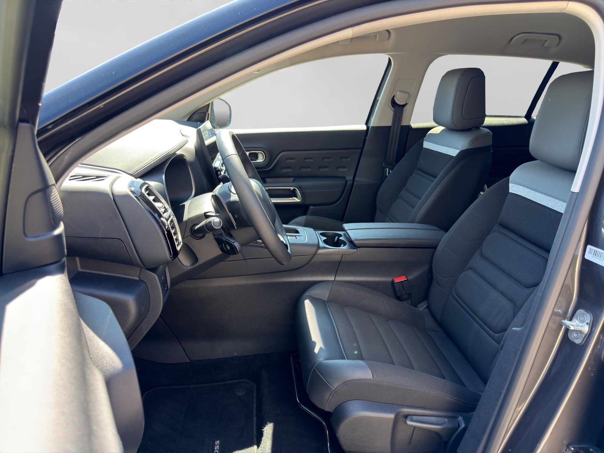 CITROEN C5 Aircross 1.2 Hybrid Swiss Edition-showroom-element-1
