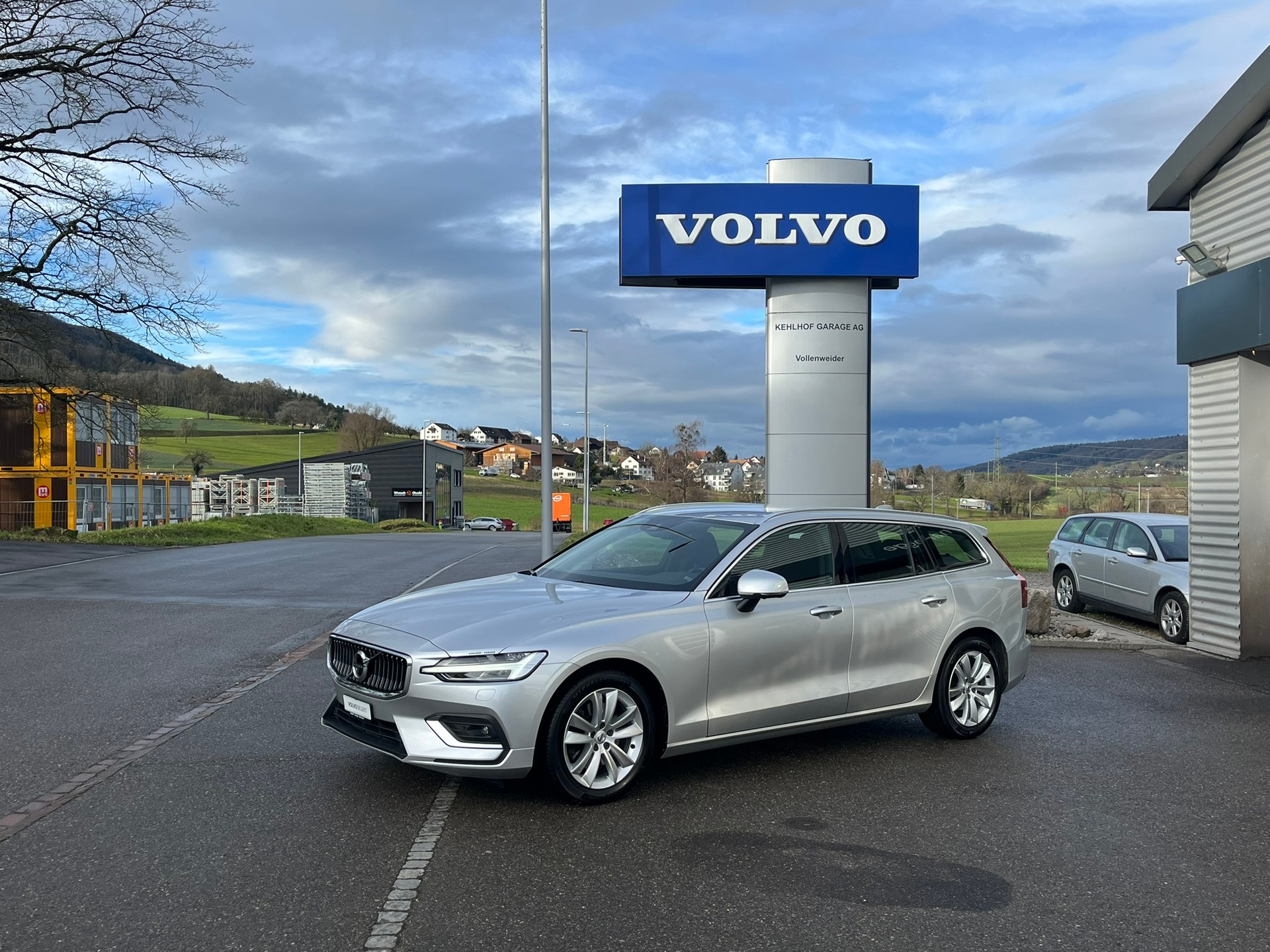 VOLVO V60 2.0 B4 Inscription