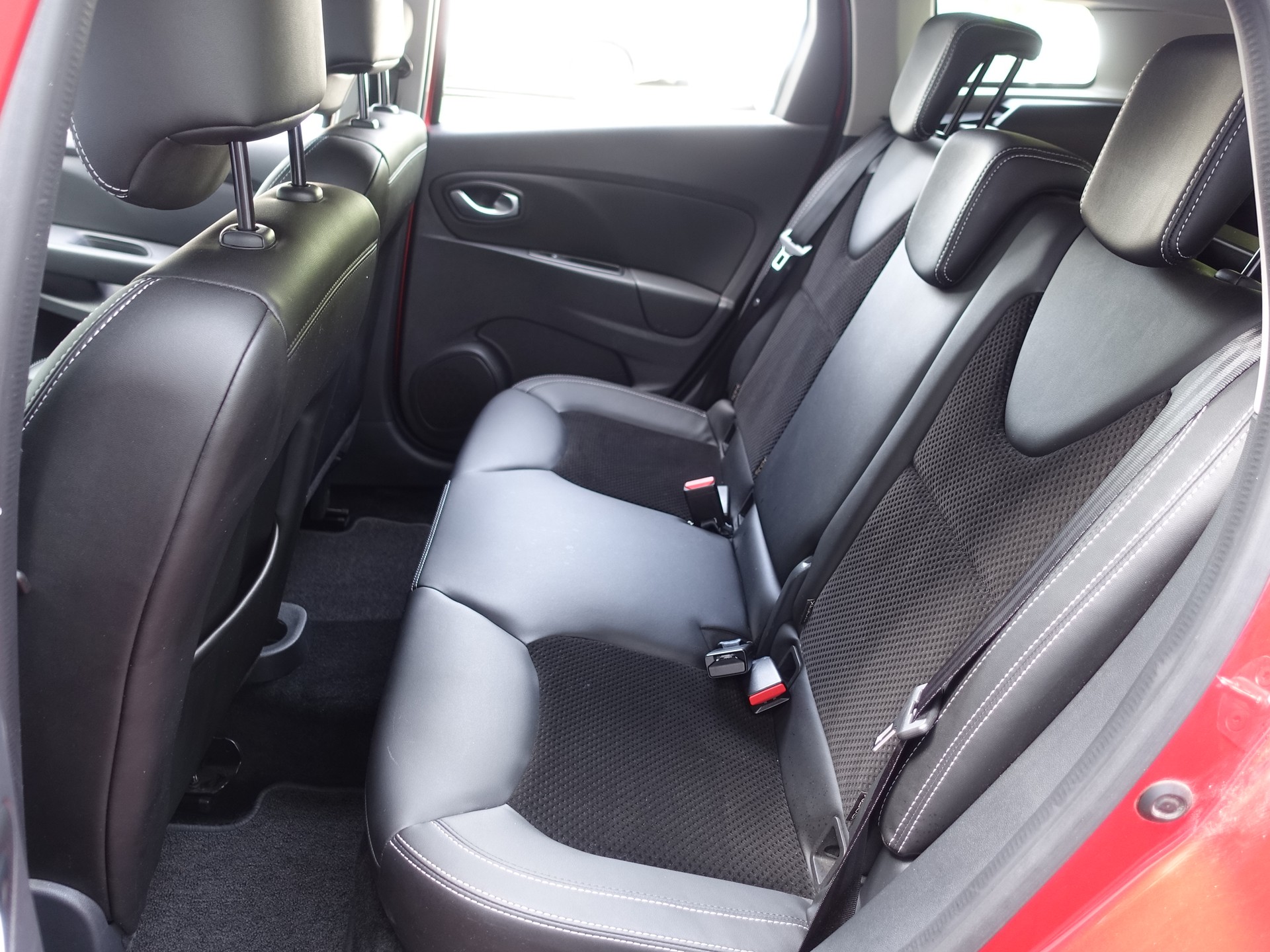 RENAULT Clio Grandtour 0.9 12V Intens-image-14