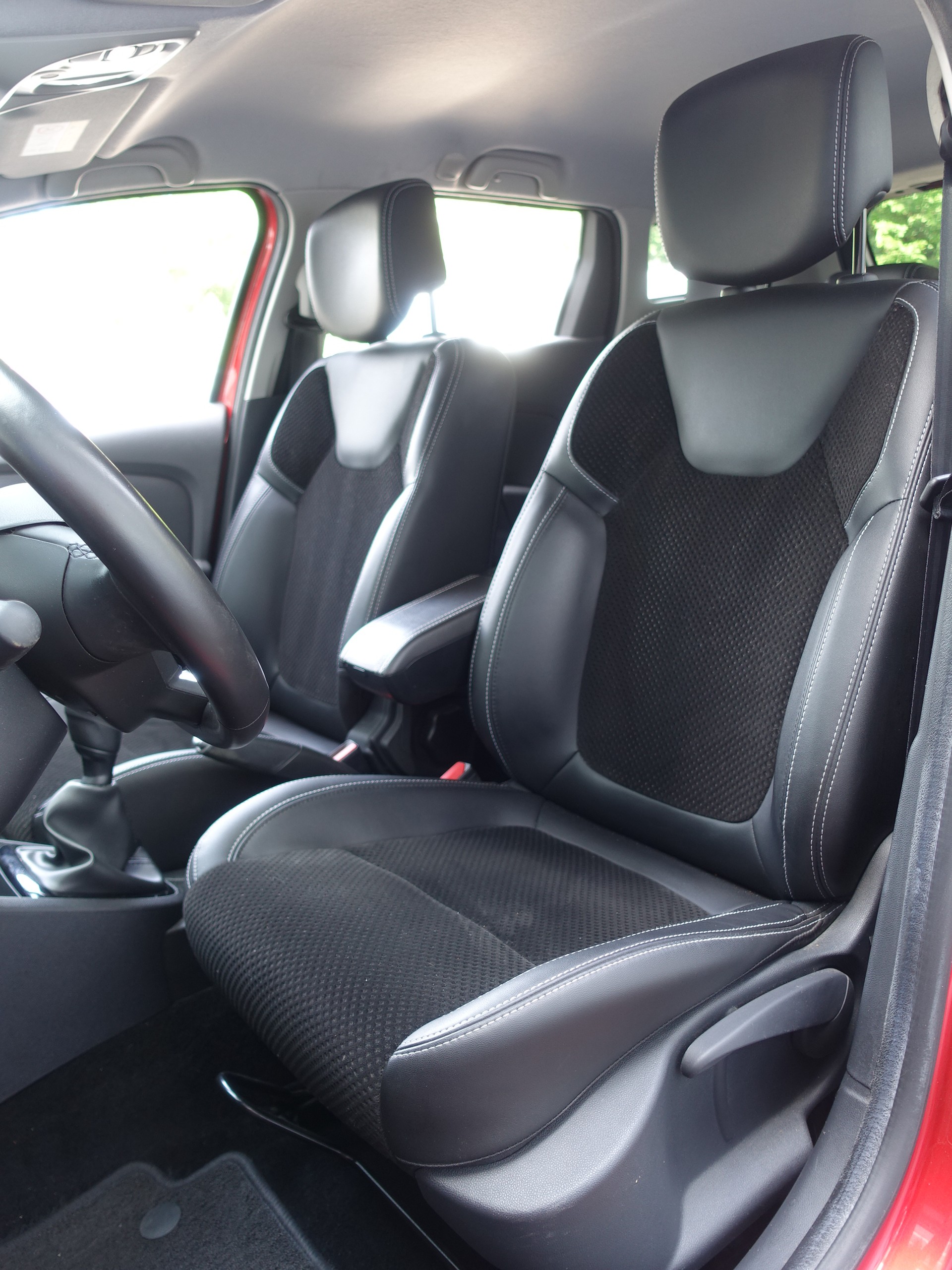 RENAULT Clio Grandtour 0.9 12V Intens-image-8