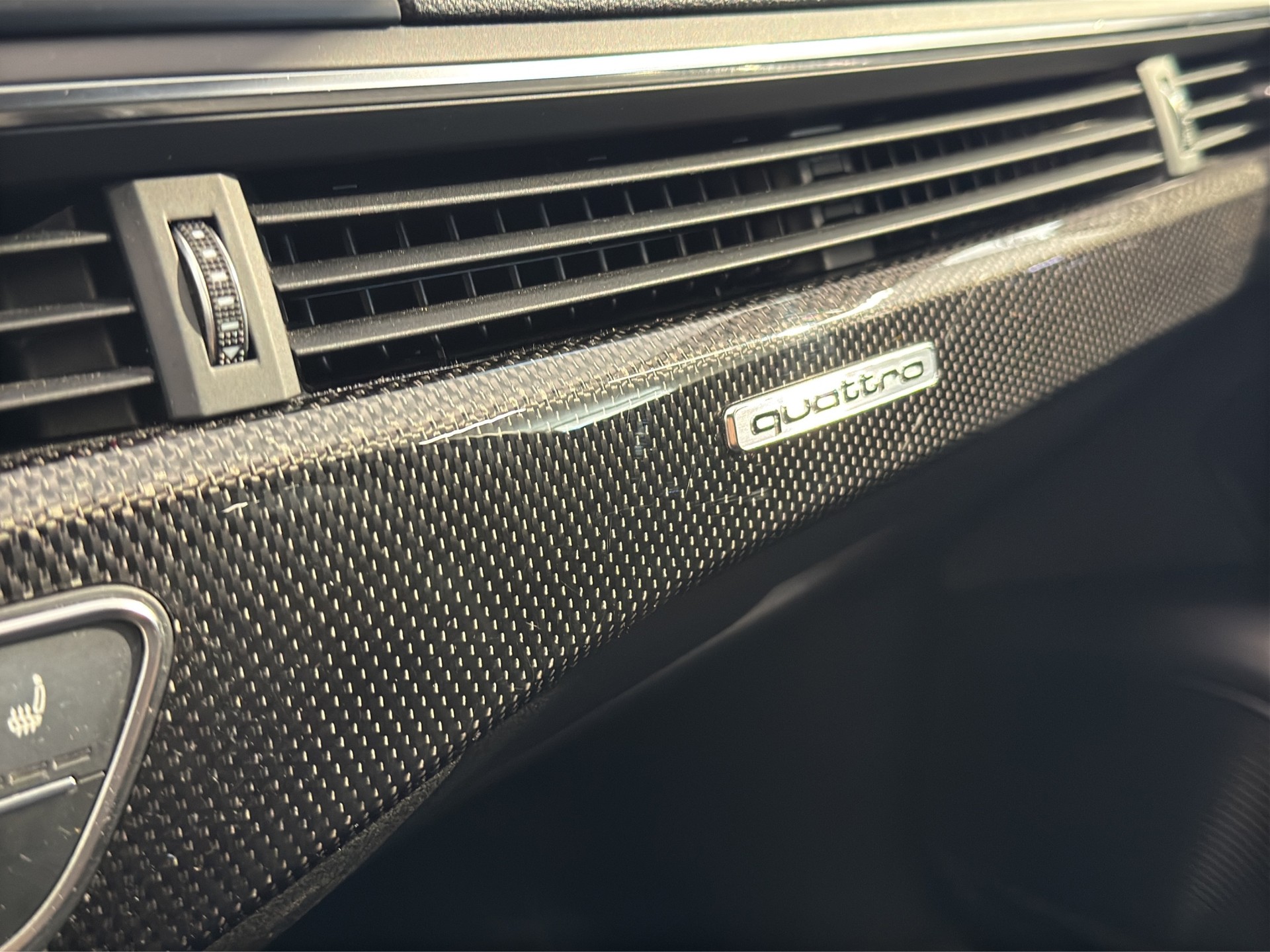 AUDI S4 Avant 3.0 TFSI quattro tiptronic-image-25