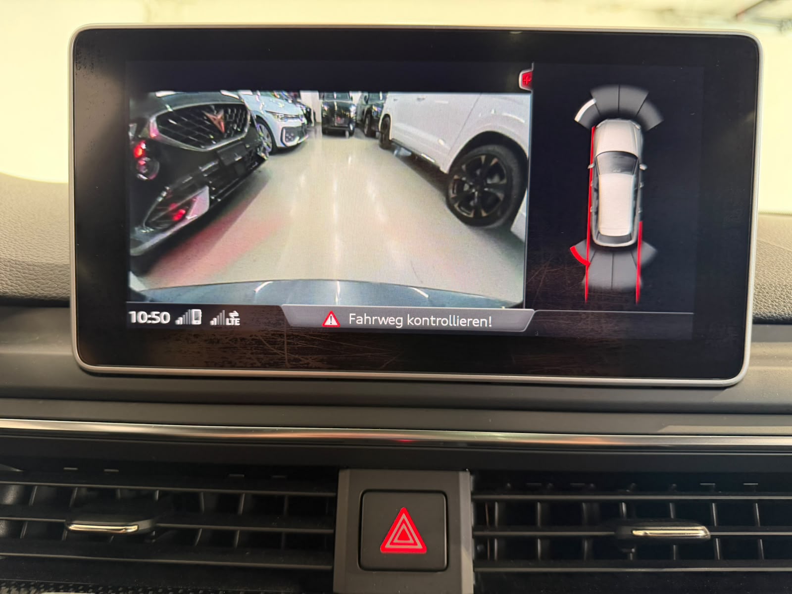 AUDI S4 Avant 3.0 TFSI quattro tiptronic-image-17