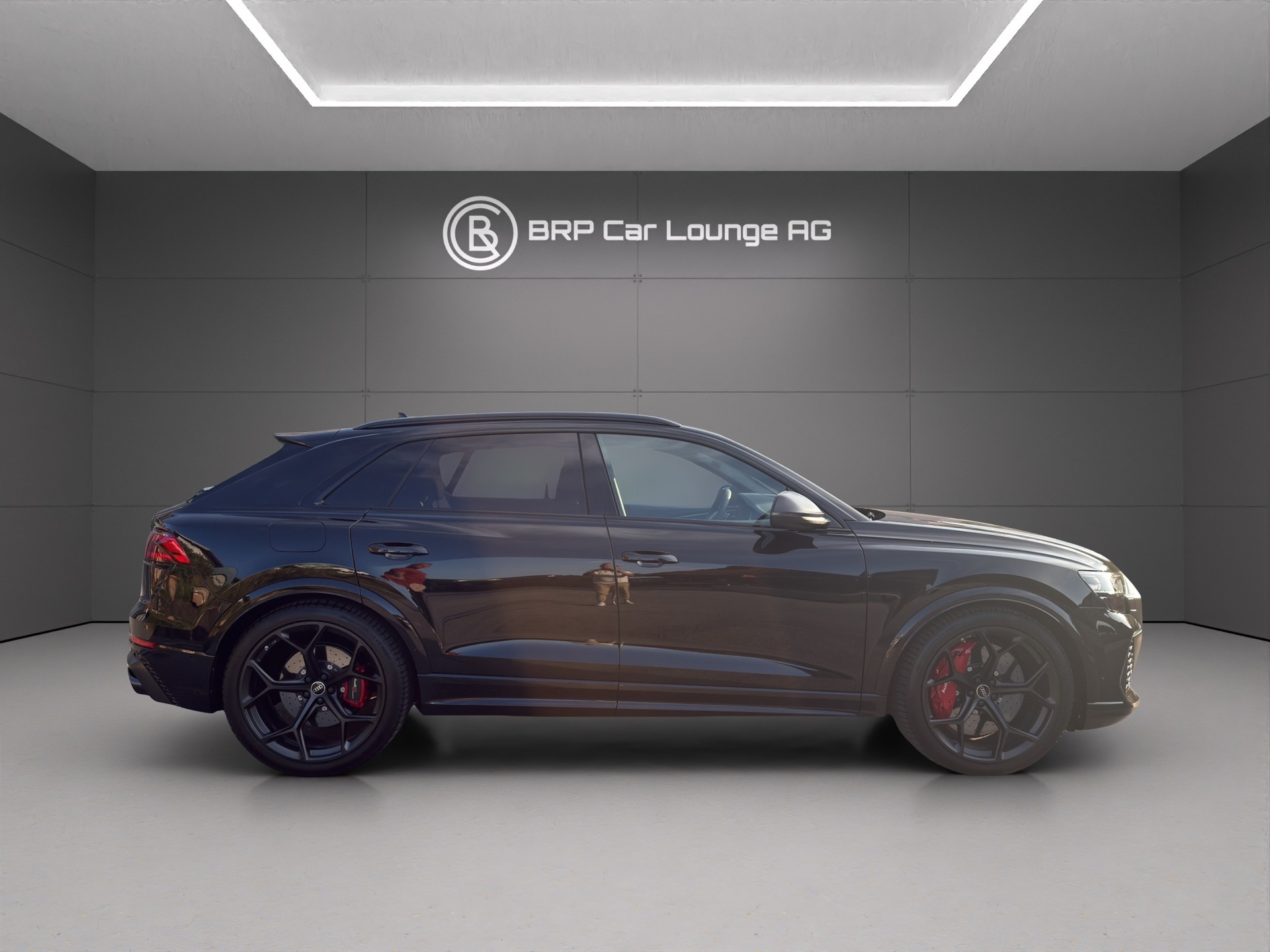 AUDI RSQ8 performance quattro-image-4