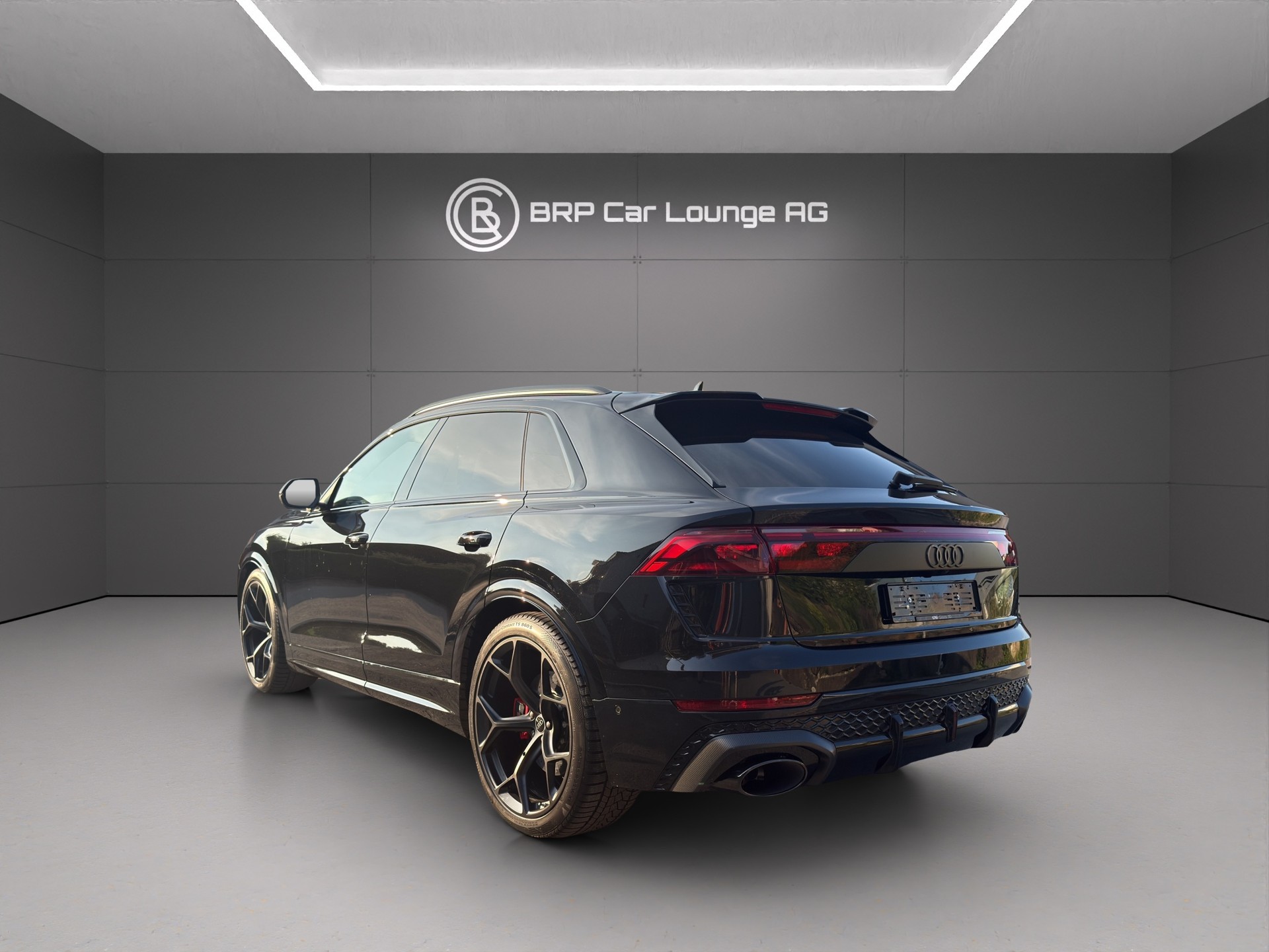 AUDI RSQ8 performance quattro-showroom-element-2
