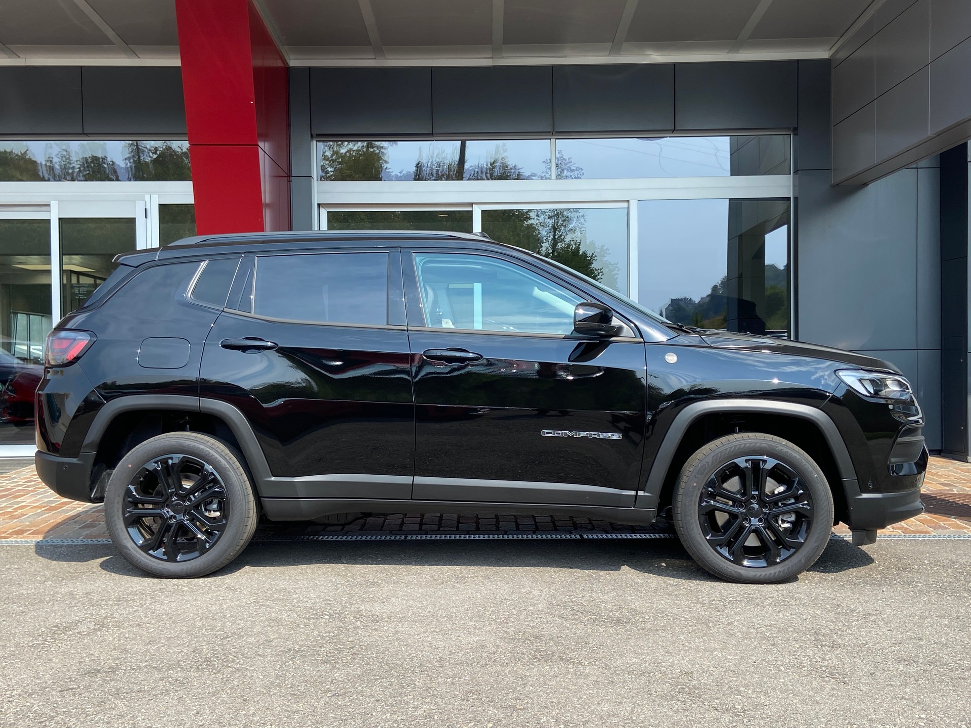 JEEP Compass 1.3 T PHEV North Star Sky AWD-image-16