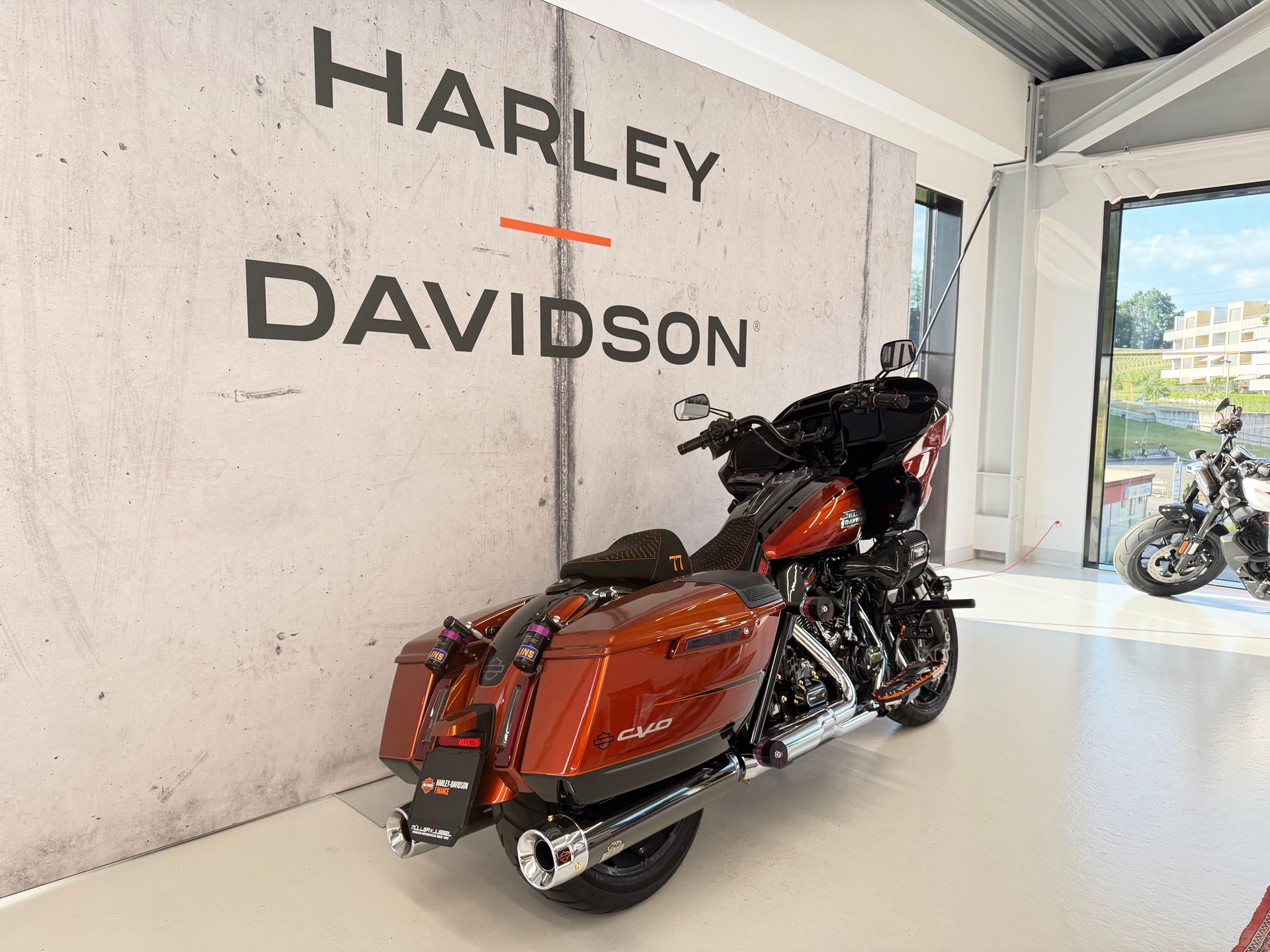 HARLEY-DAVIDSON FLTRXSTSE Road Glide 121 CVO-image-2