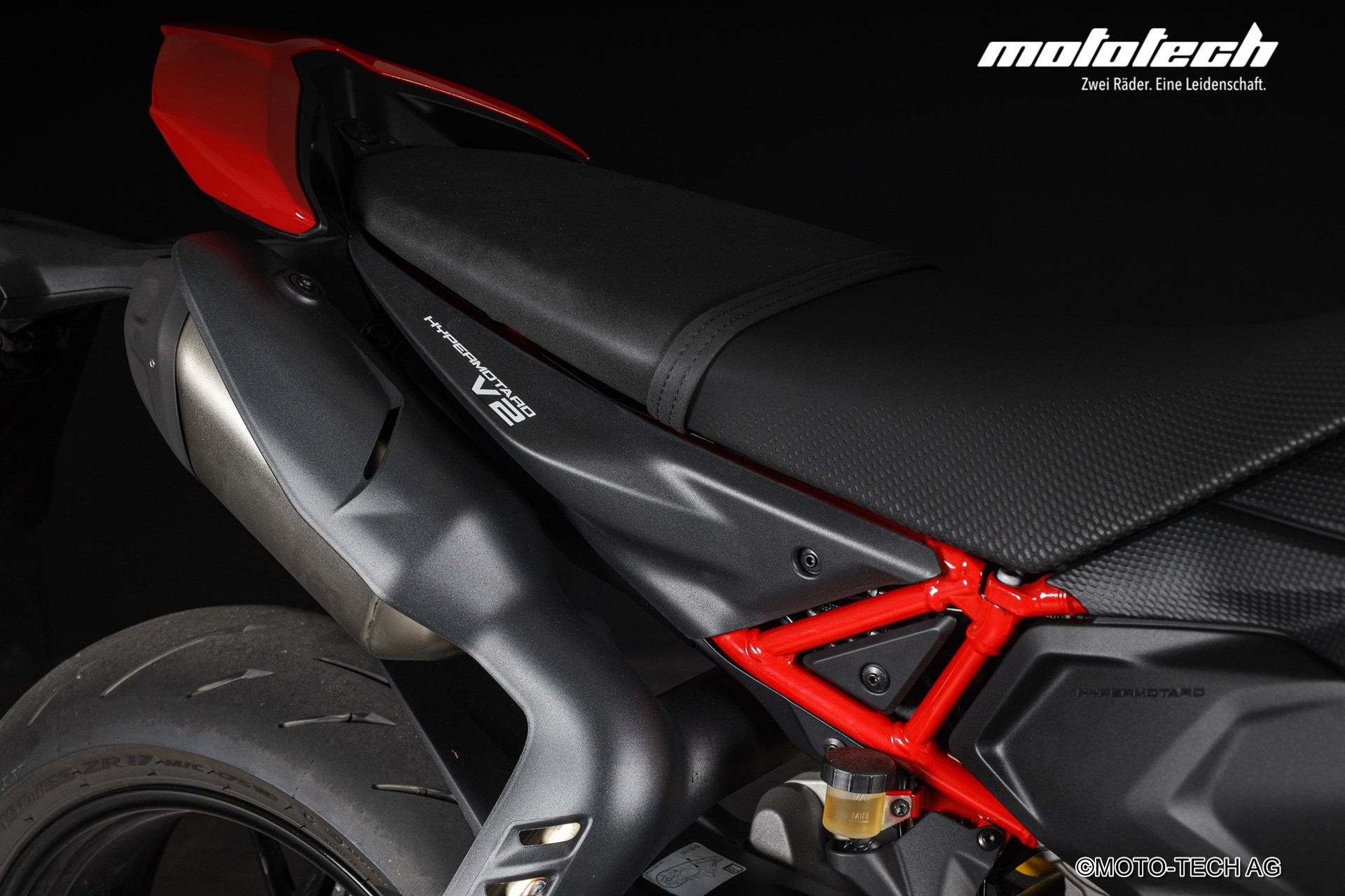 DUCATI Hypermotard V2 (35kW)-image-6