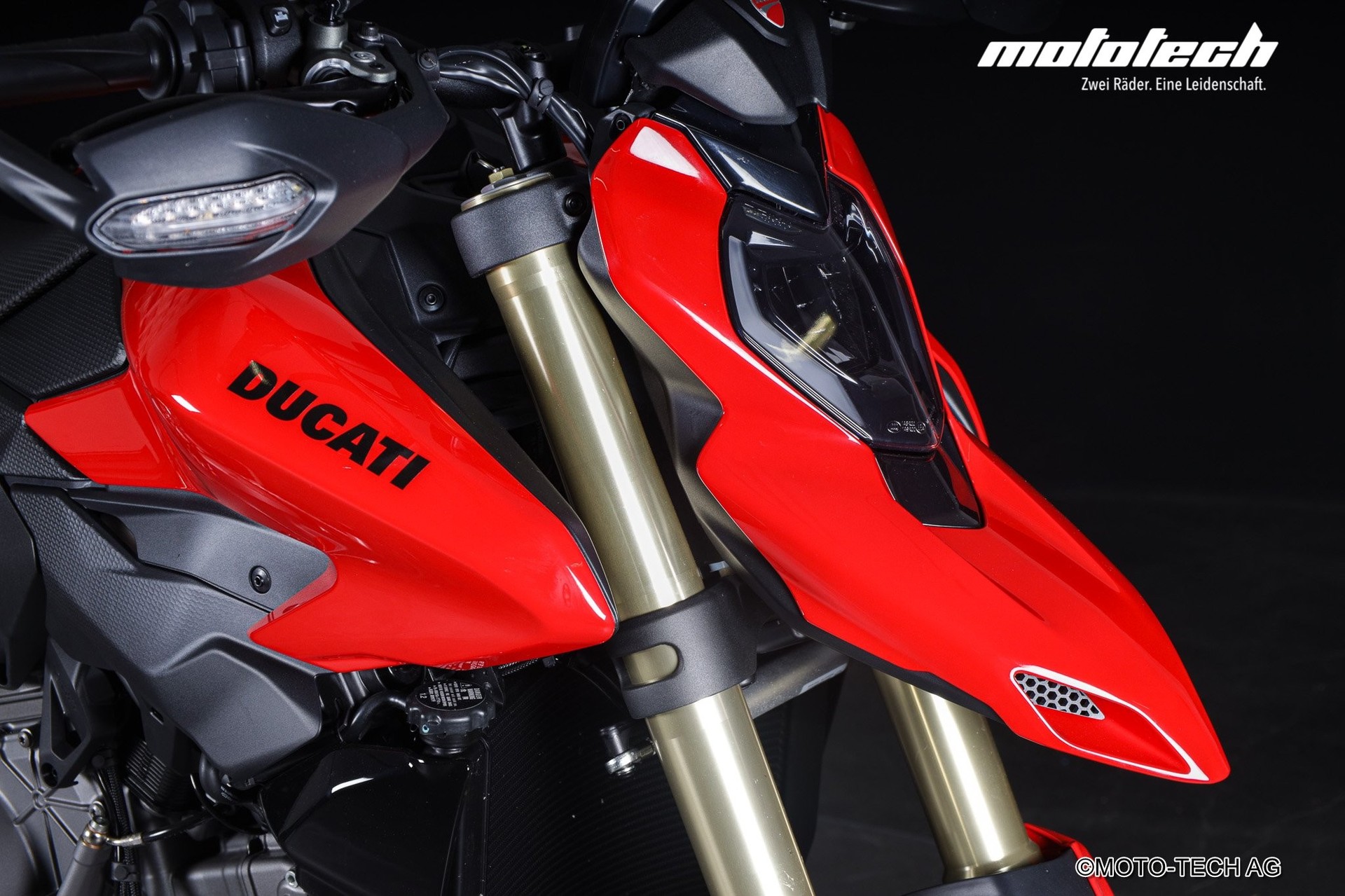 DUCATI Hypermotard V2 (35kW)-image-7