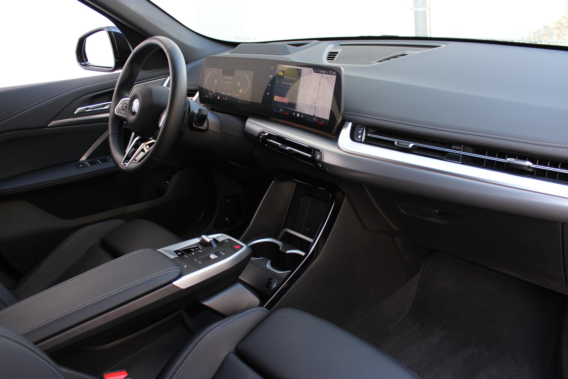 BMW X1 xDrive 23i 48V M Sport Pro-showroom-element-1