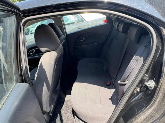 KIA Rio 1.4 CVVT Trend-image-7