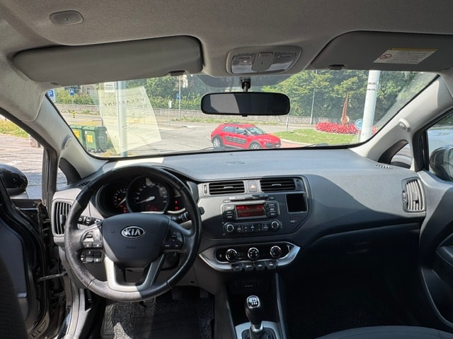KIA Rio 1.4 CVVT Trend-image-5