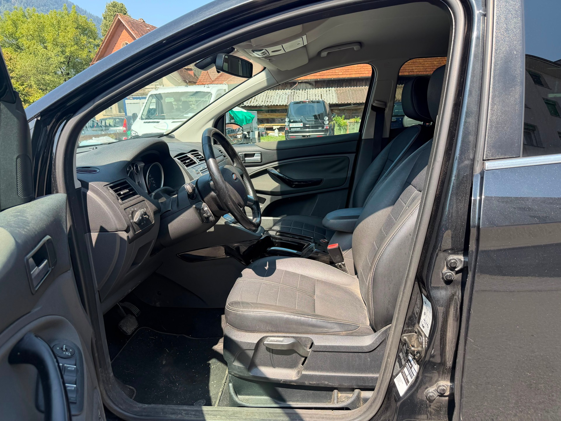 FORD Kuga 2.0 TDCi Titanium S 4WD PowerShift-image-5