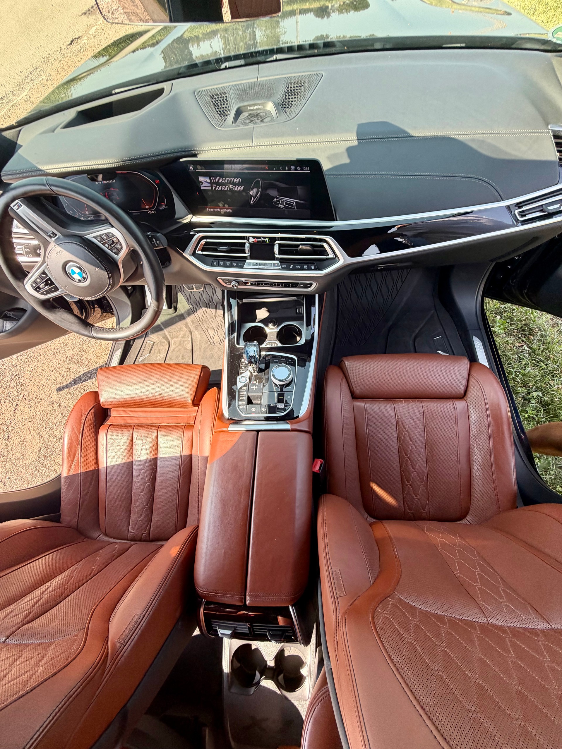BMW X7 M50d-image-15