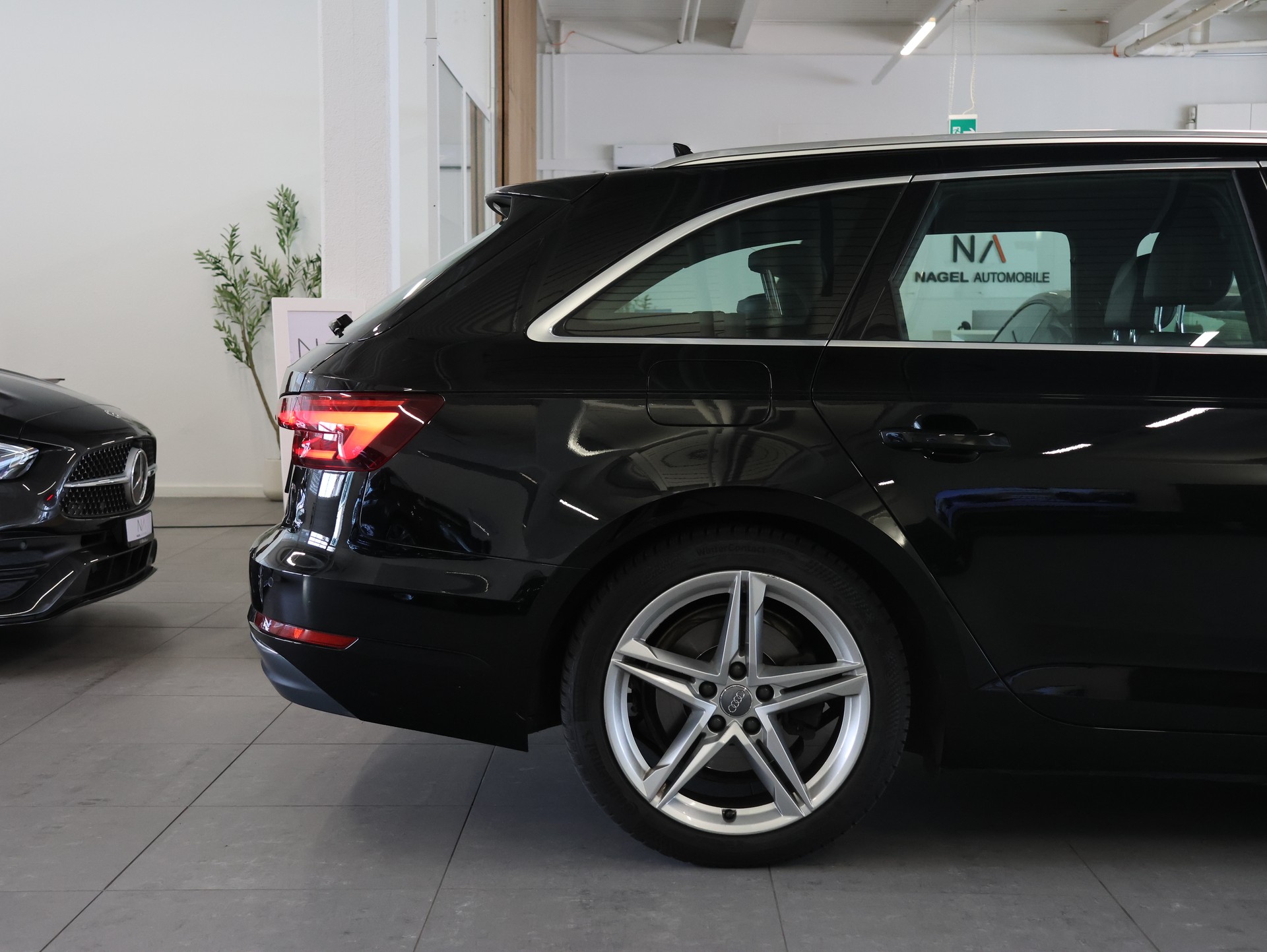 AUDI A4 Avant 2.0 TDI Sport quattro S-tronic *Sitzheizung* *Rückfahrkamera*-image-5