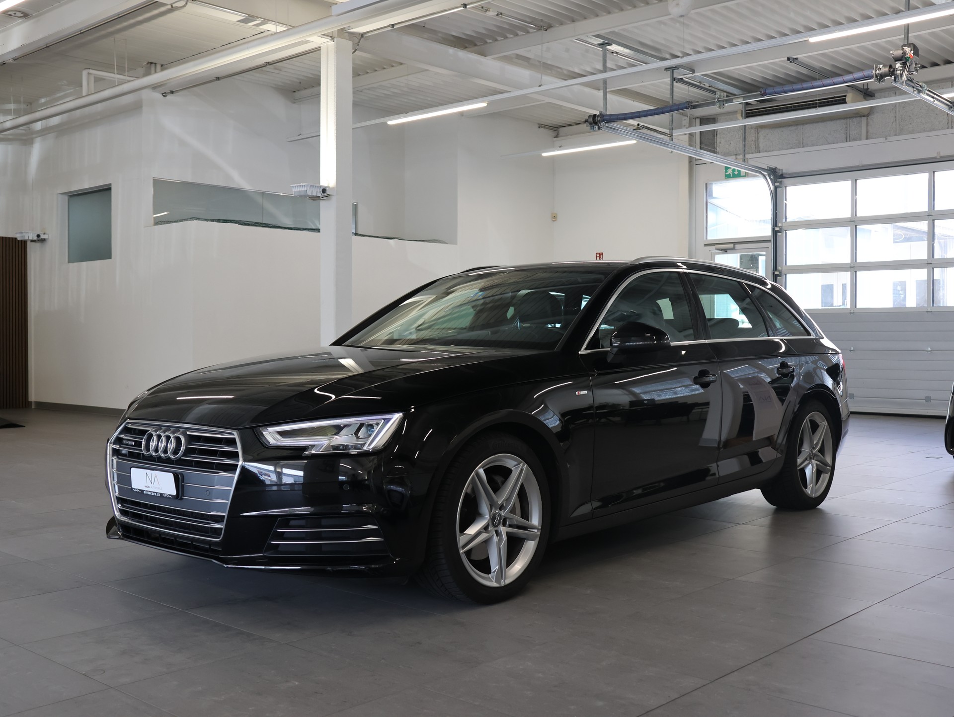 AUDI A4 Avant 2.0 TDI Sport quattro S-tronic *Sitzheizung* *Rückfahrkamera*-showroom-element-3