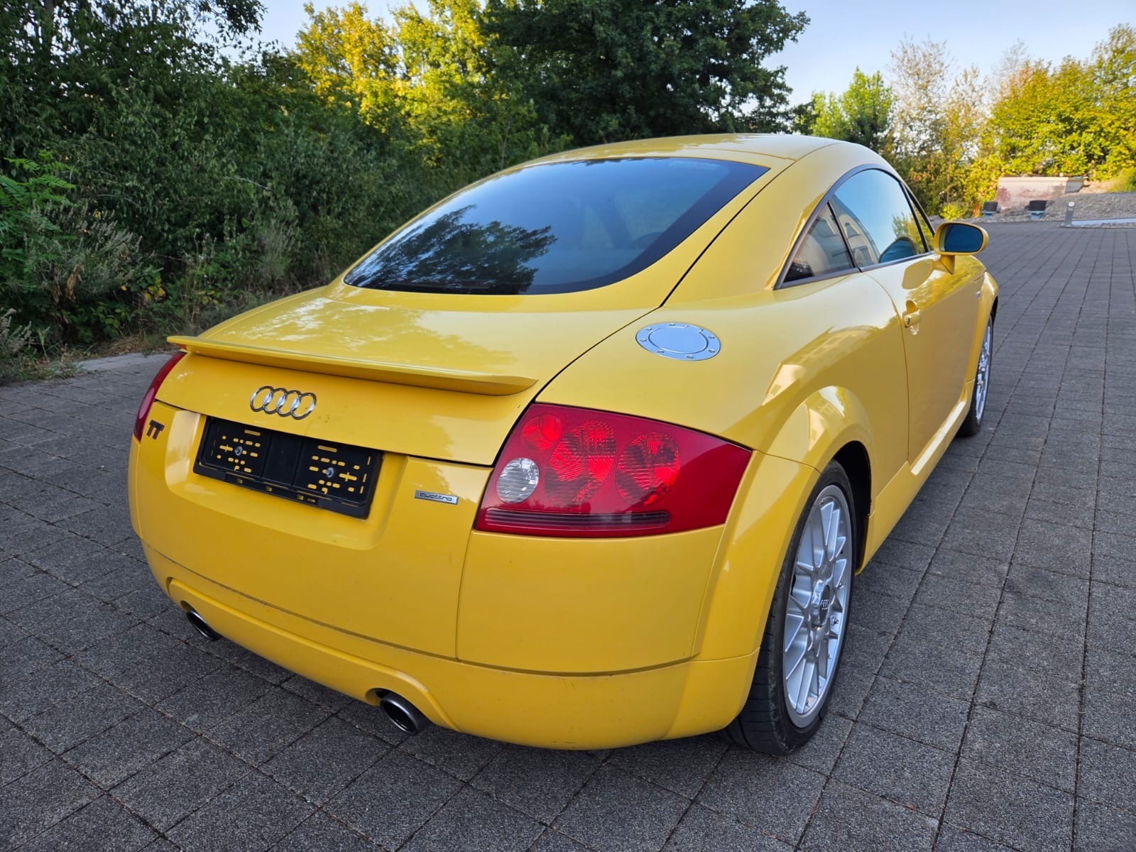 AUDI TT Coupé 1.8 T quattro-image-6