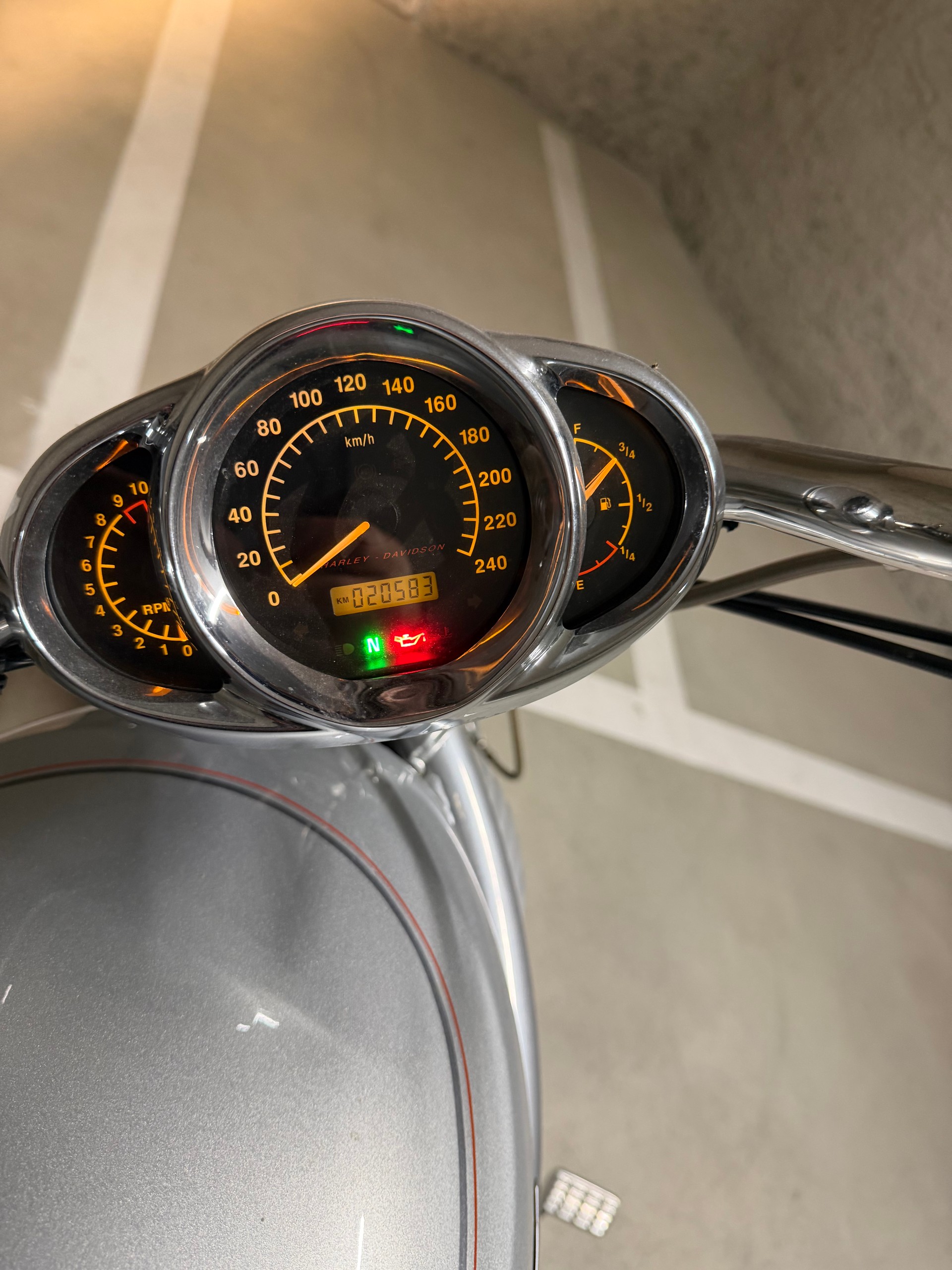 HARLEY-DAVIDSON VRSCAW V-Rod ABS-image-3