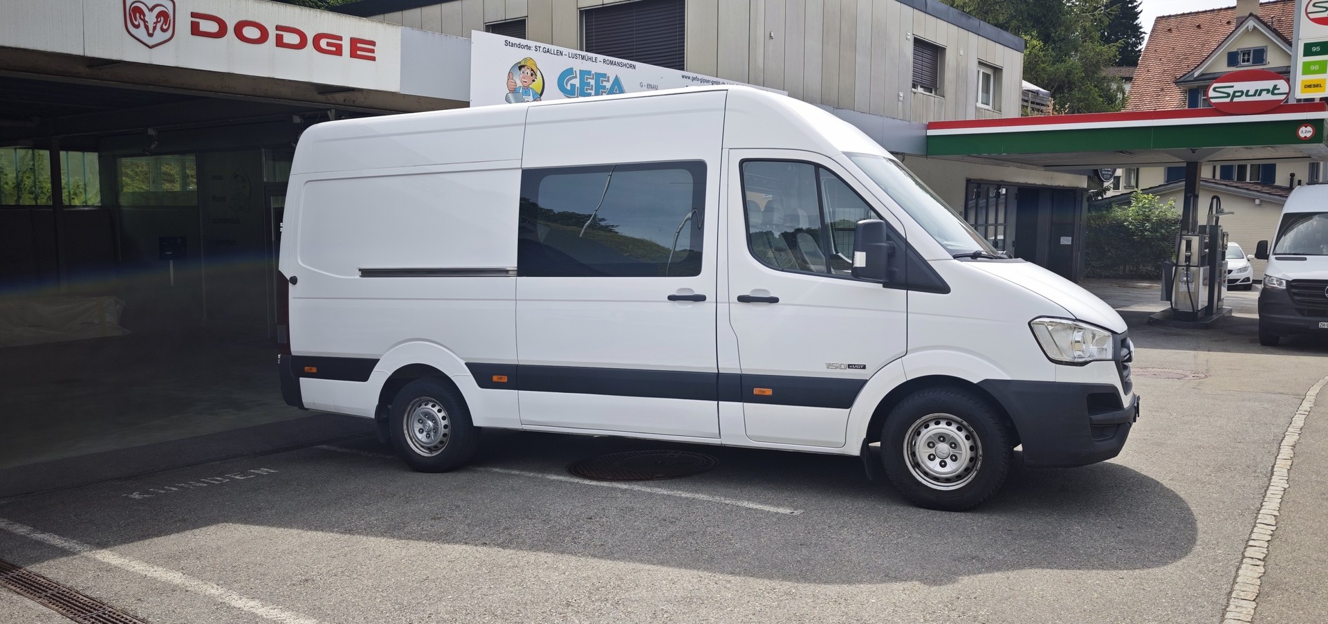 HYUNDAI H350 2.5 CRDi Amplia L2