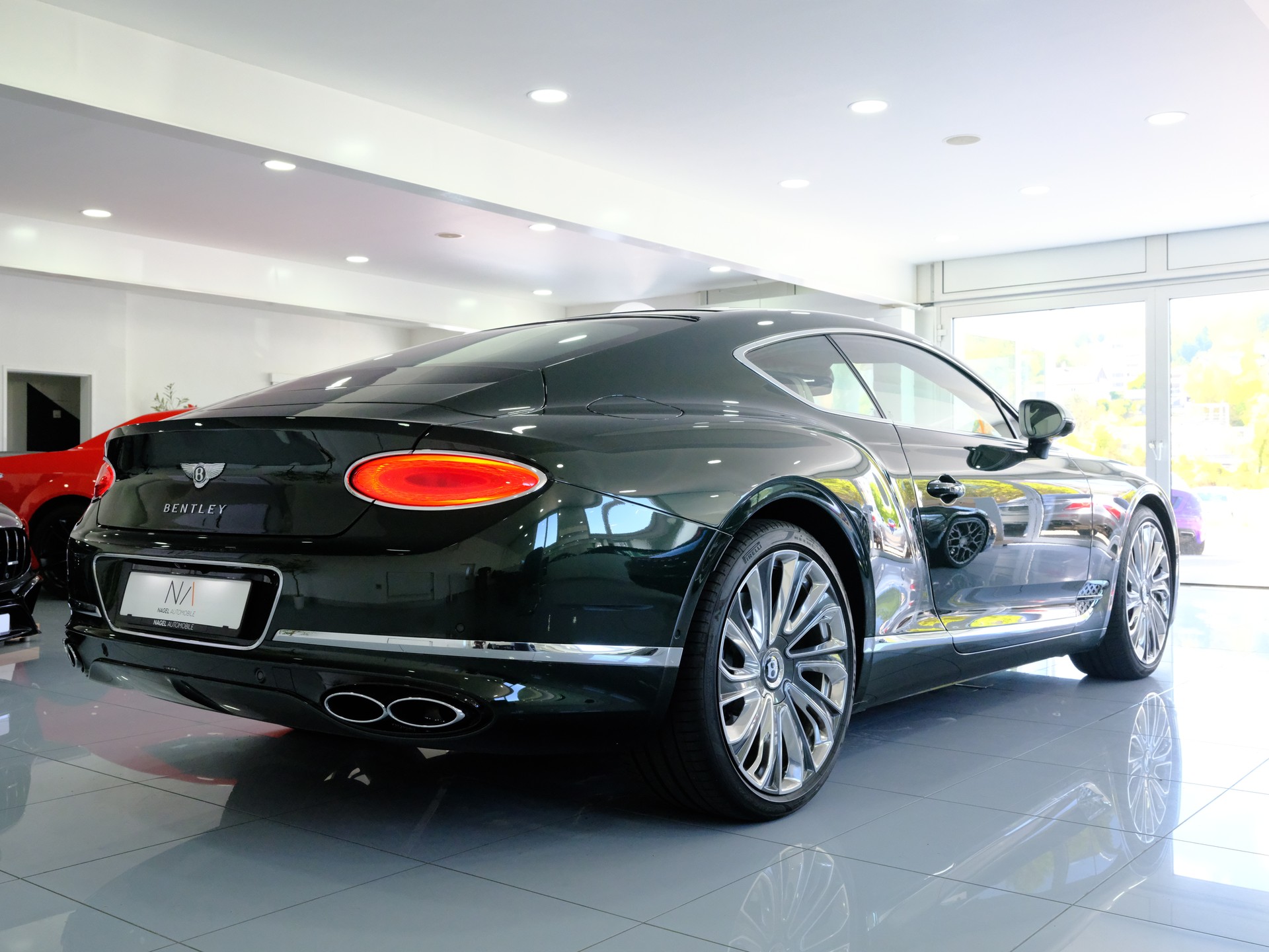 BENTLEY Continental GT 4.0 V8 Mulliner-image-6