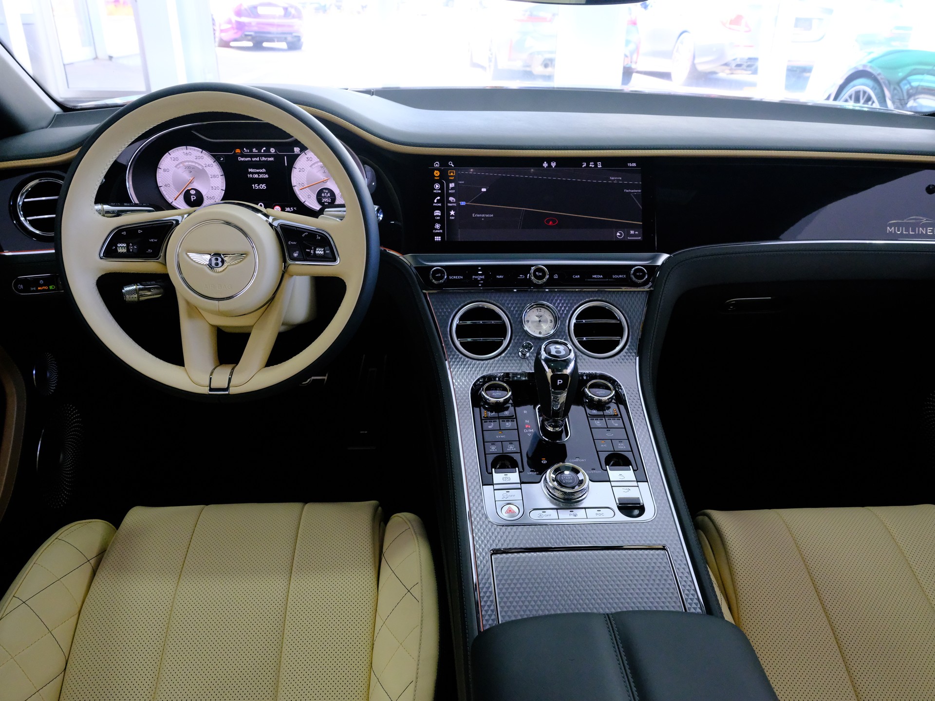 BENTLEY Continental GT 4.0 V8 Mulliner-image-12