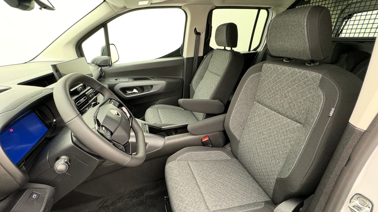 OPEL Combo 1.5 Life A-image-4