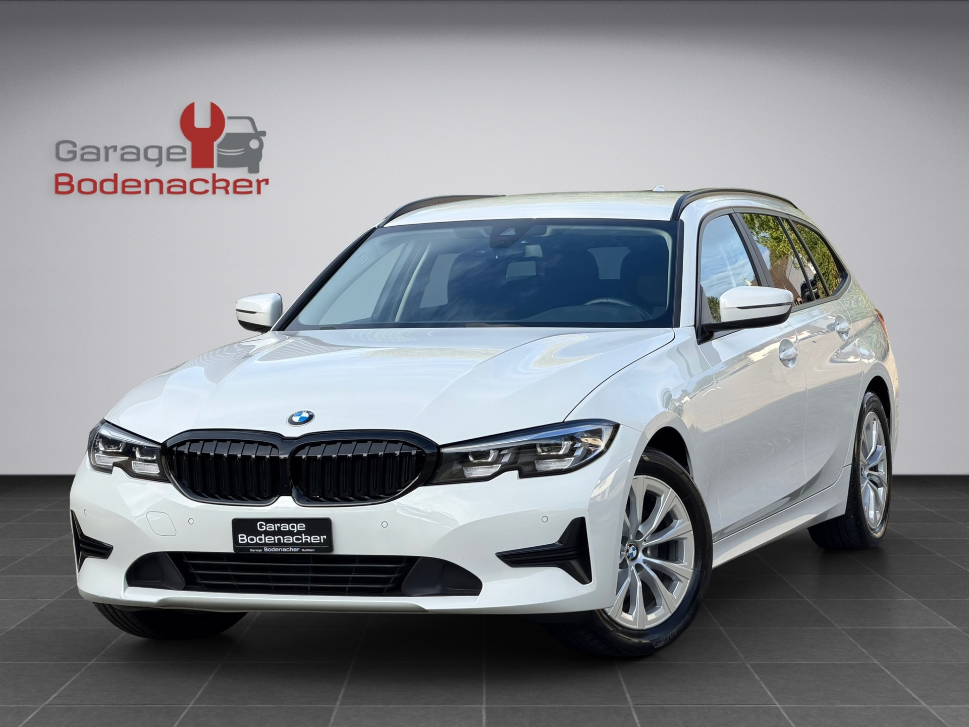 BMW 320d xDrive 48V Touring Steptronic * Diesel *