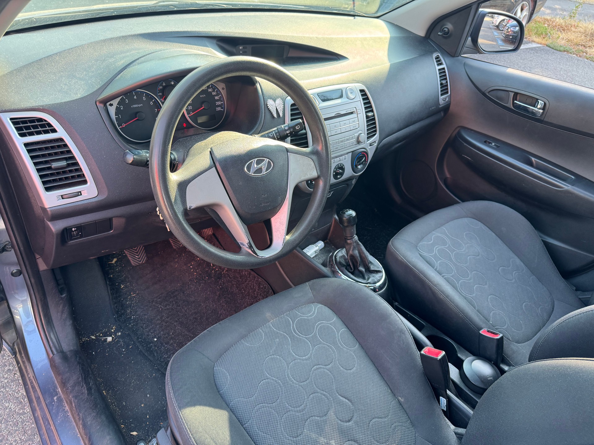 HYUNDAI i20 1.2 Comfort-image-21