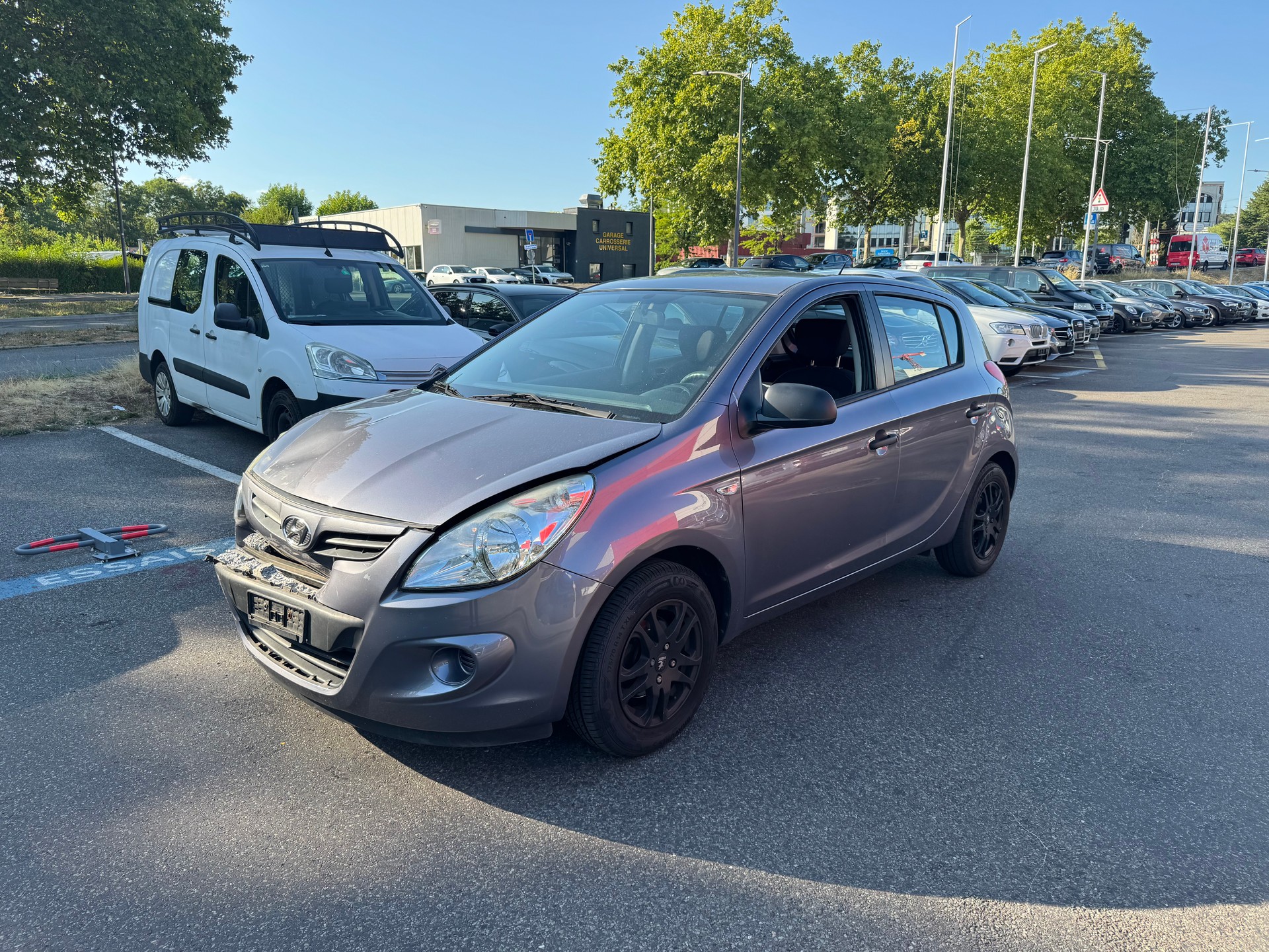 HYUNDAI i20 1.2 Comfort-showroom-element-3