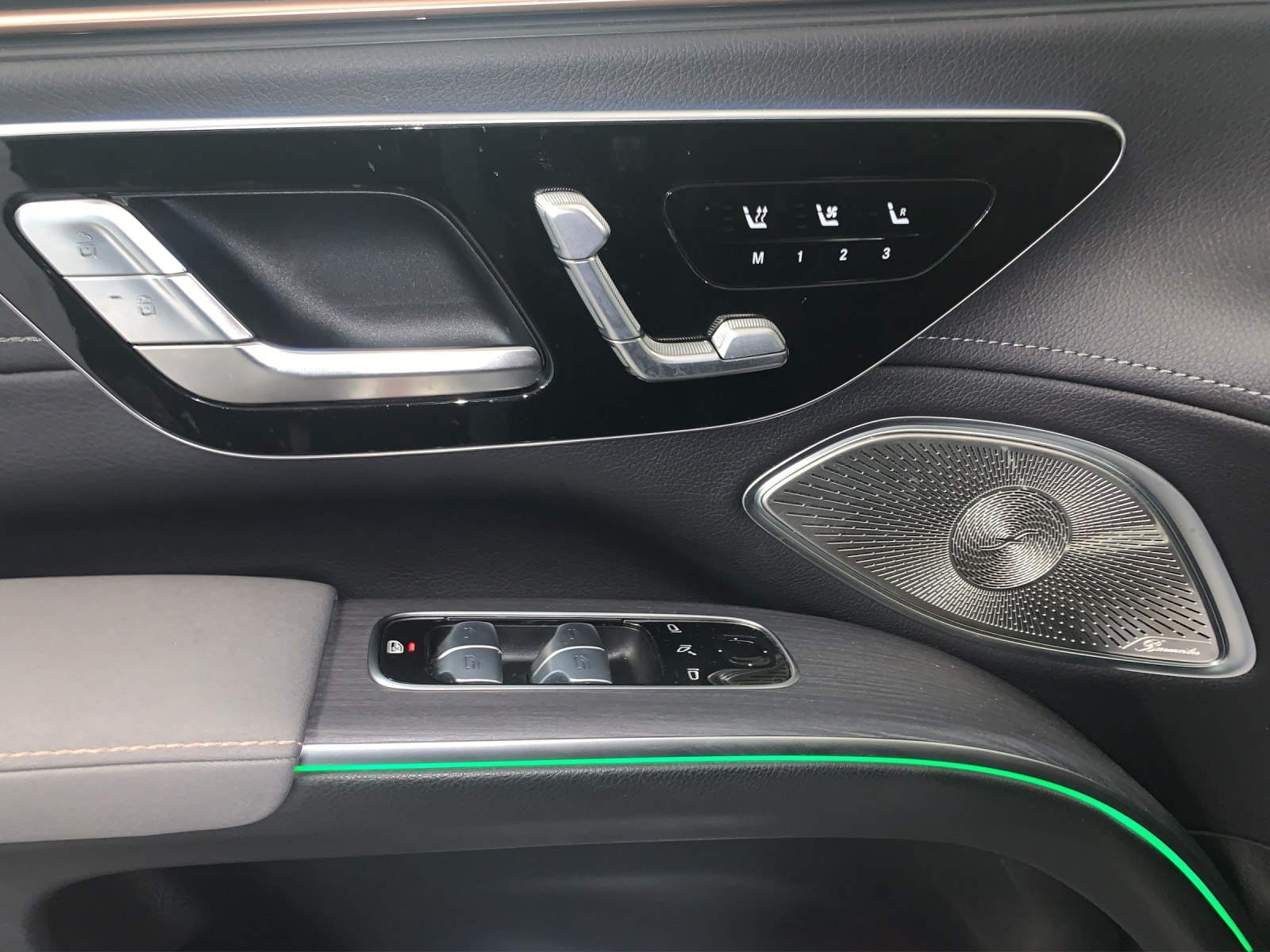 MERCEDES-BENZ EQS SUV 450 4M Exe. Ed.-image-8