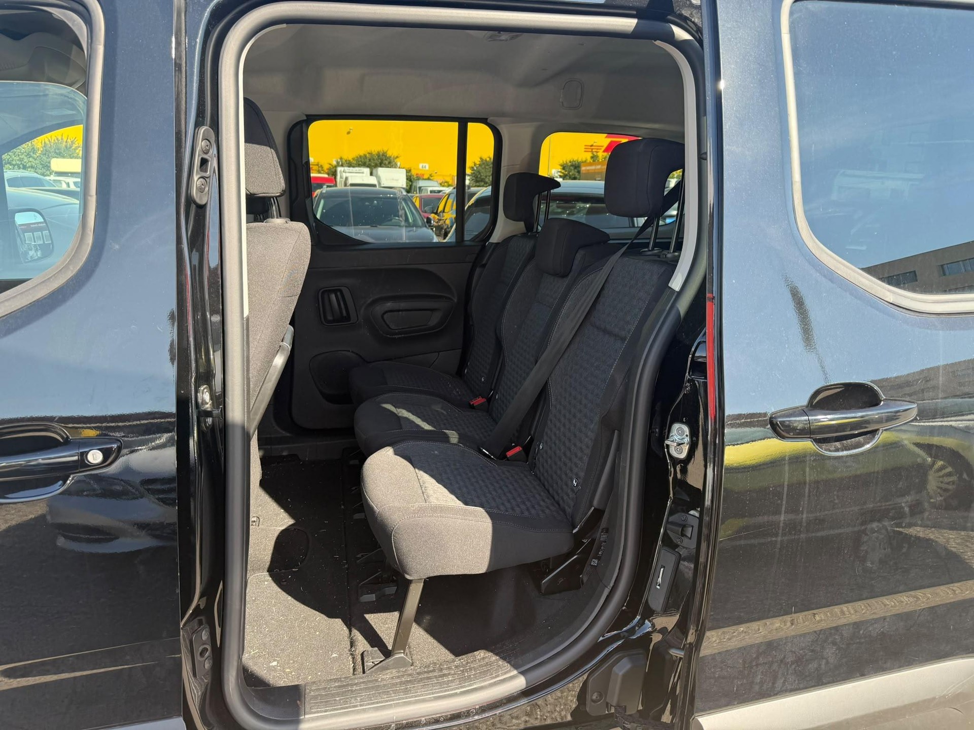 PEUGEOT Rifter Long 1.5 BlueHDi 130 GT-image-14
