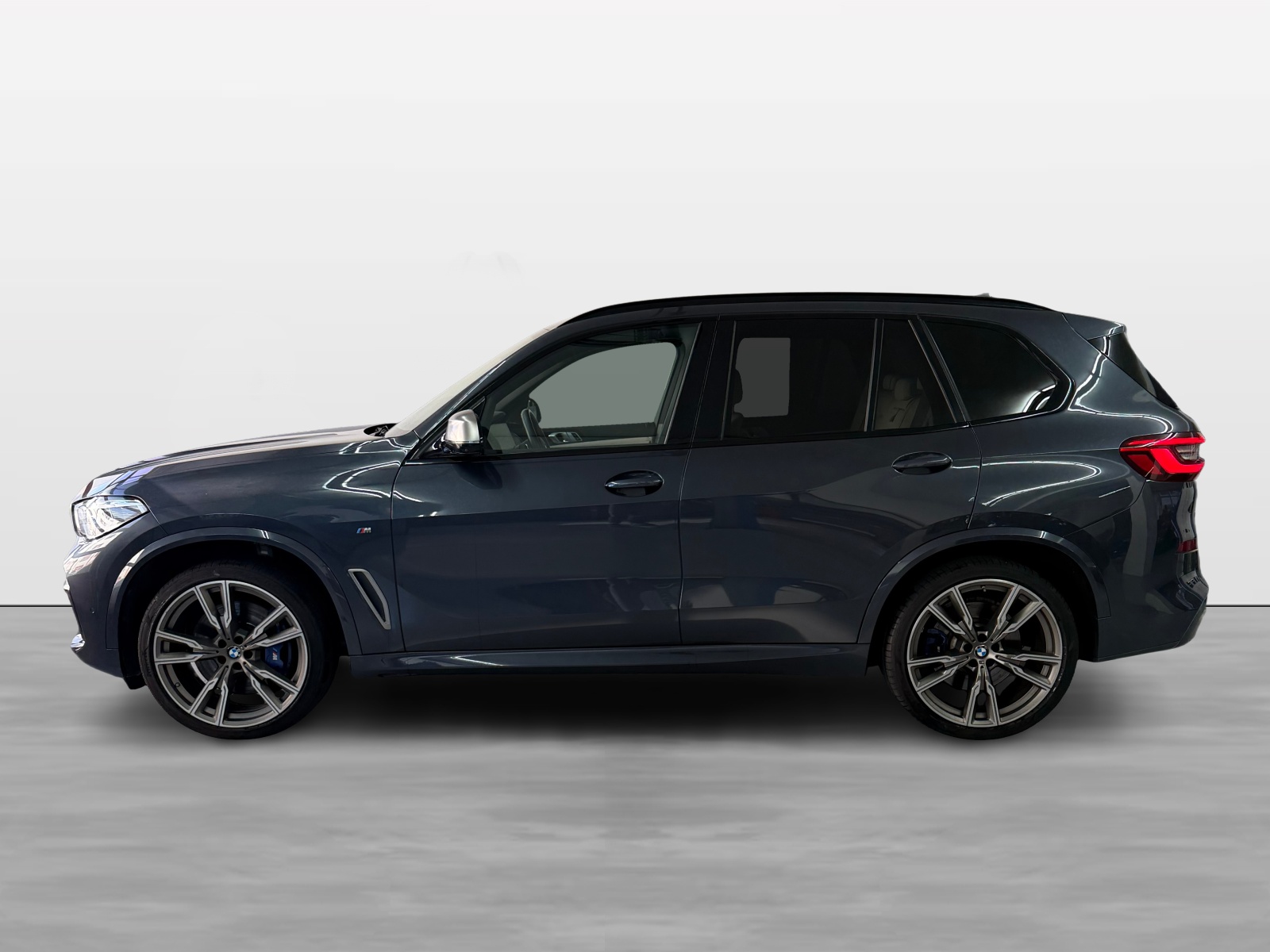 BMW X5 xDrive M50i Steptronic-showroom-element-2