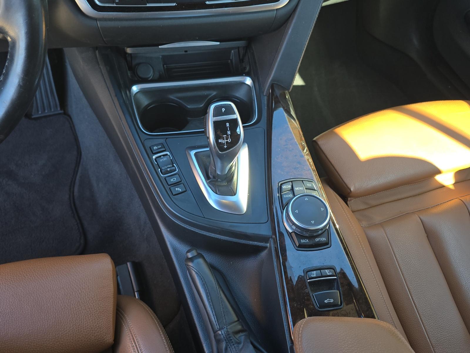 BMW 435i xDrive Cabrio-image-16