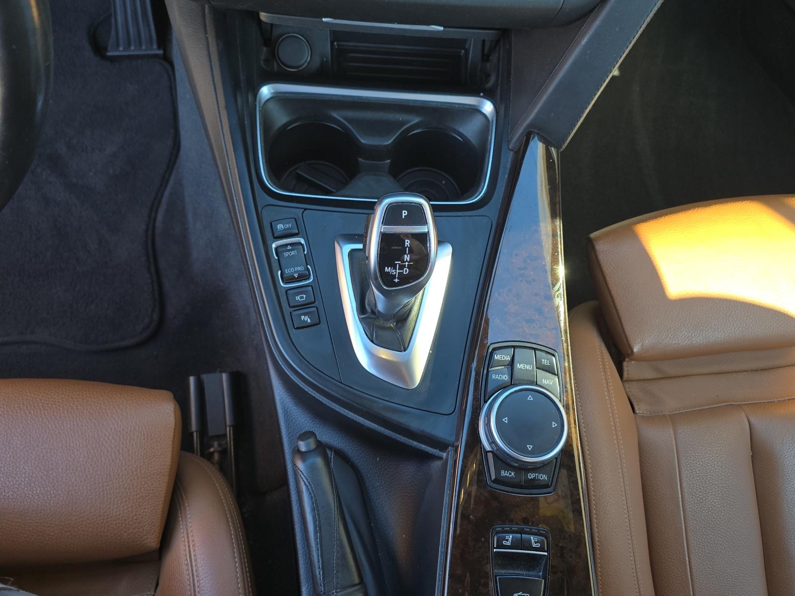 BMW 435i xDrive Cabrio-image-18