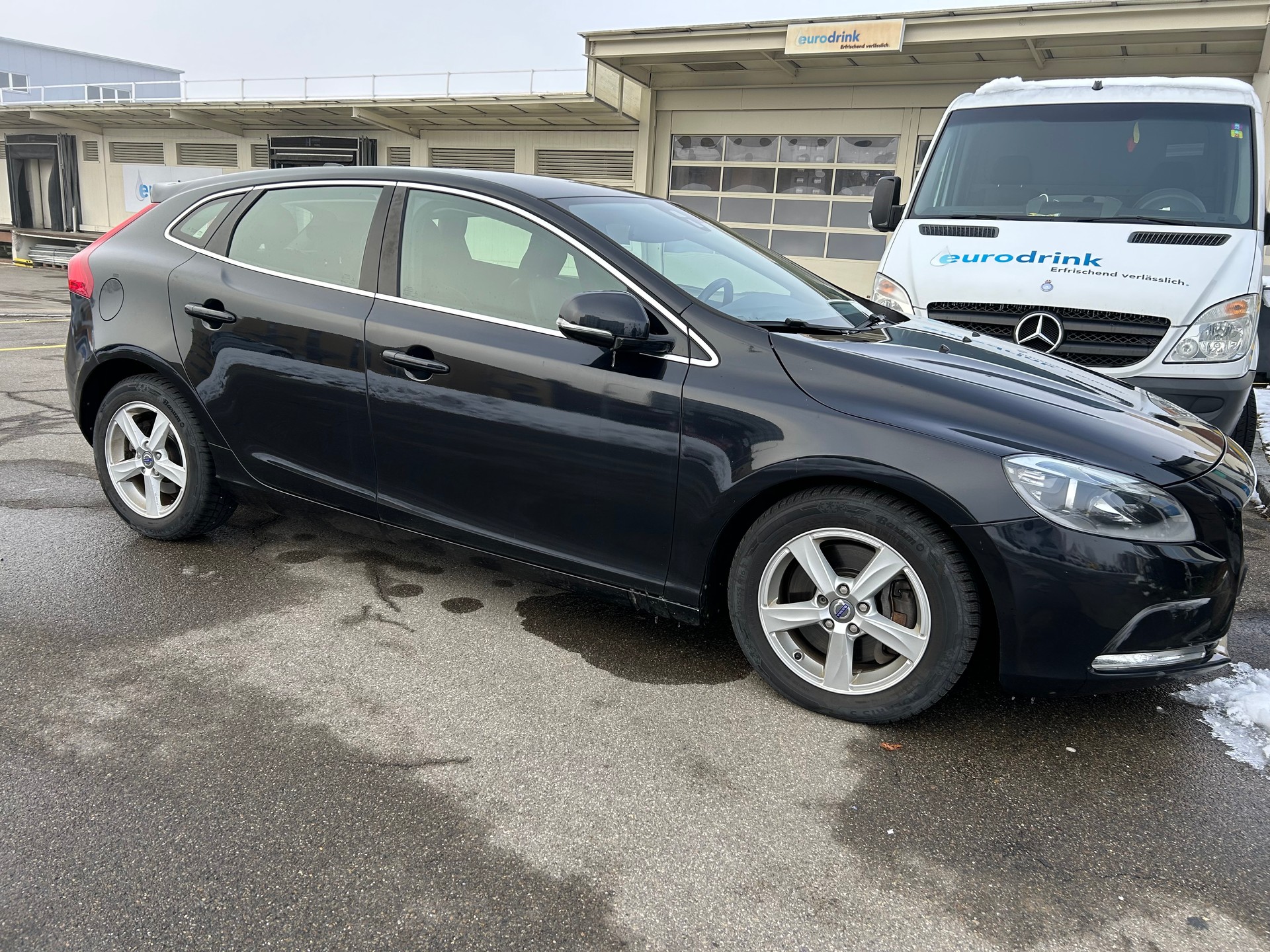VOLVO V40 D3 Kinetic Fleet Geartronic-showroom-element-1