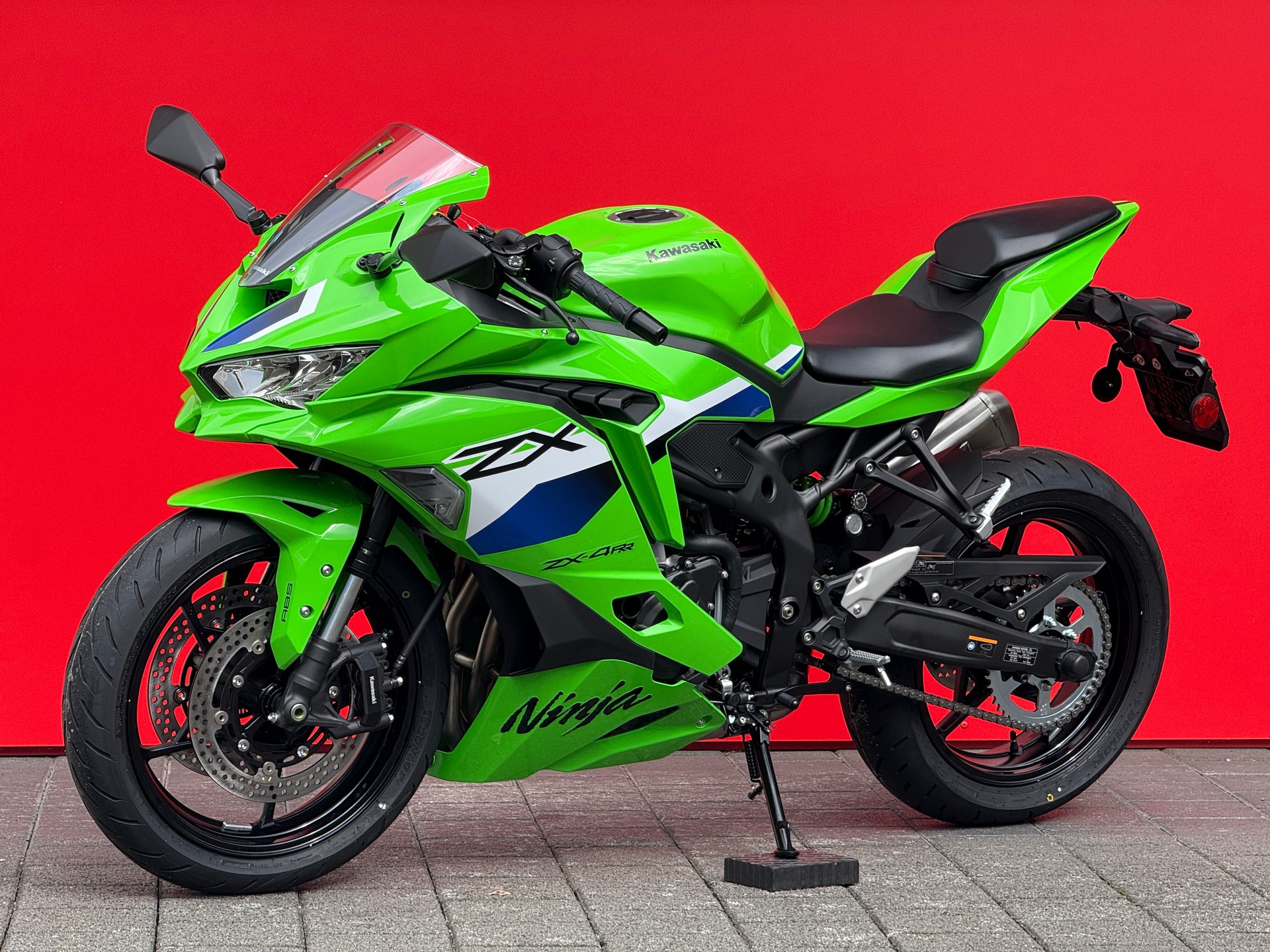 KAWASAKI Ninja ZX-4RR (35kW) MY26-image-2
