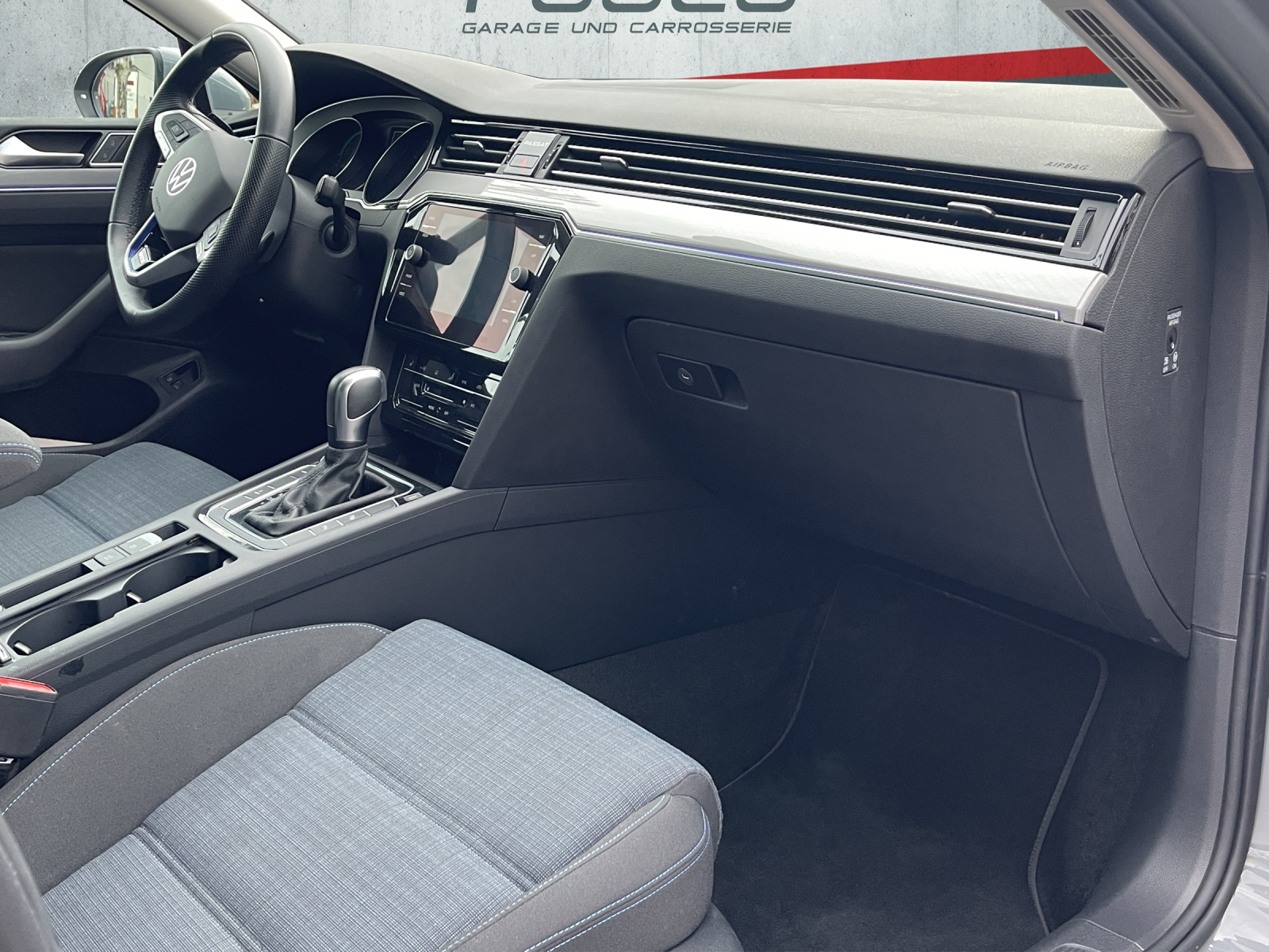 VW Passat Variant 1.4 TSI GTE Hybrid DSG-image-11