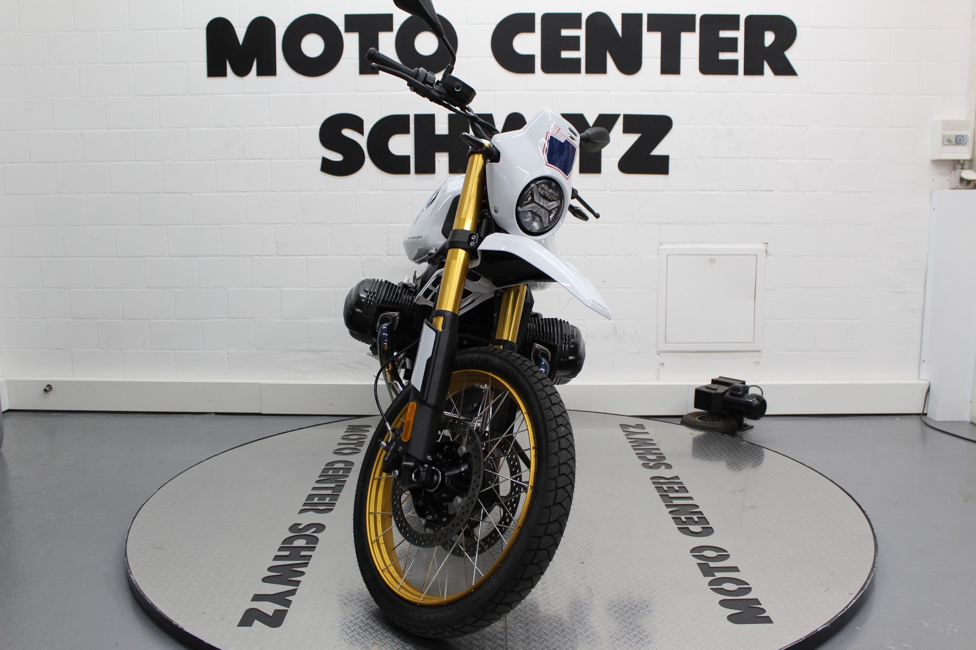 BMW R12 G/S-image-2
