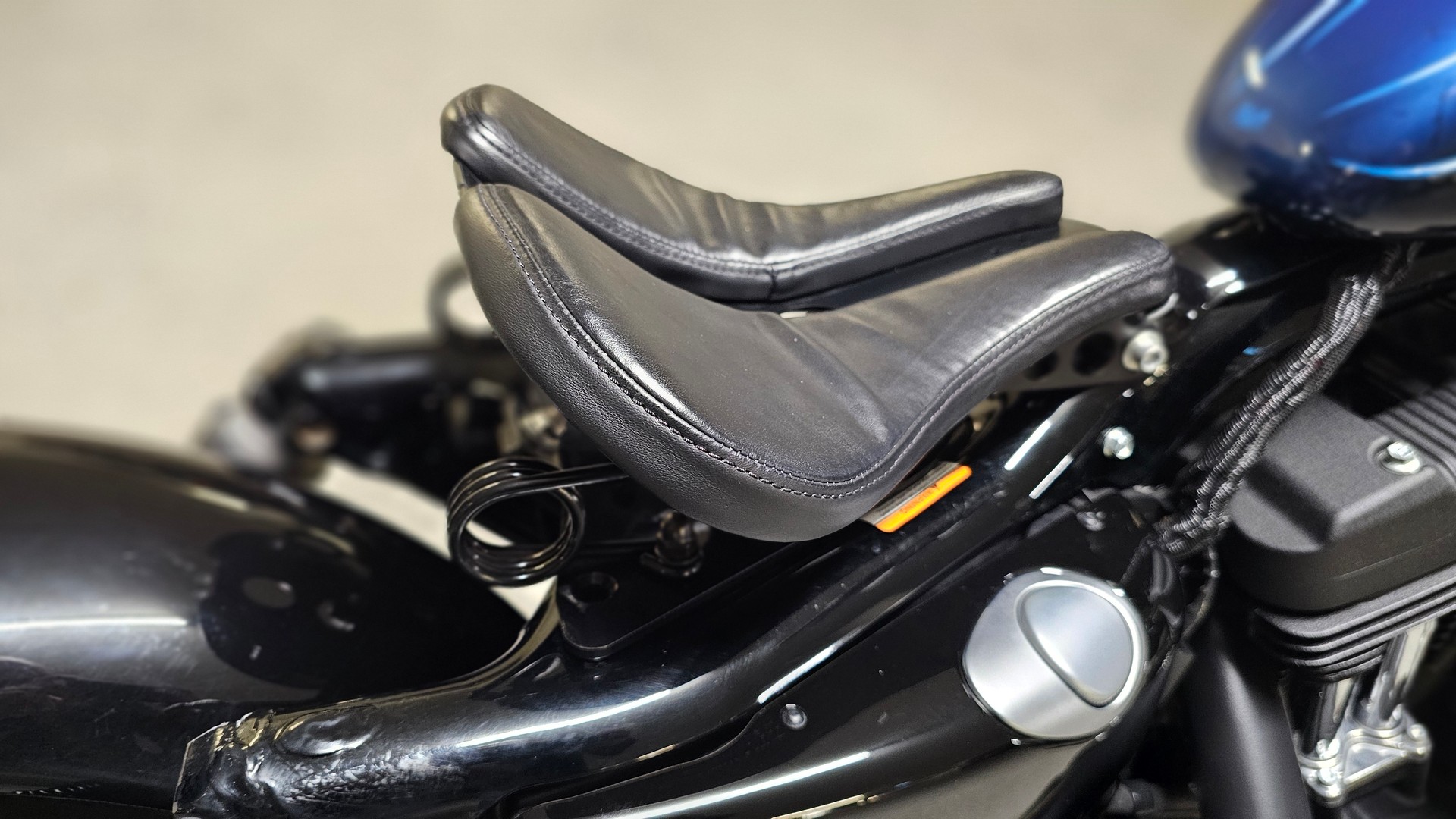 HARLEY-DAVIDSON XL 1200 NS Iron ABS-image-7