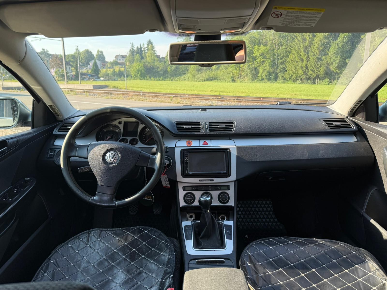 VW Passat Variant 2.0 TDI Comfortline 4Motion-image-12