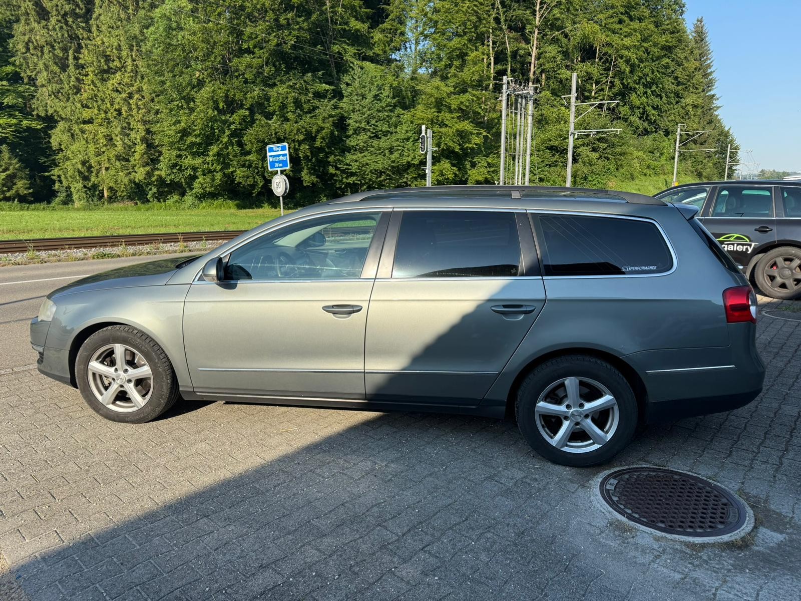 VW Passat Variant 2.0 TDI Comfortline 4Motion-image-9