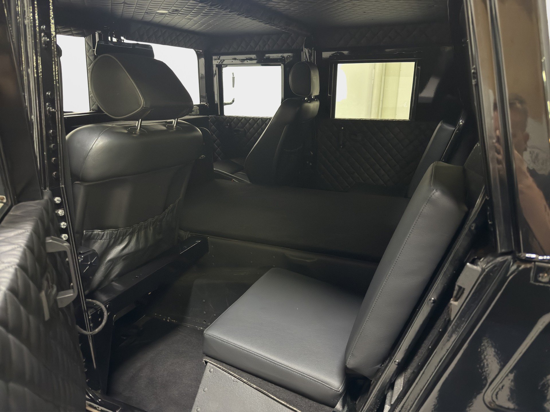 HUMMER H1 6.2 L V8 Diesel-image-9