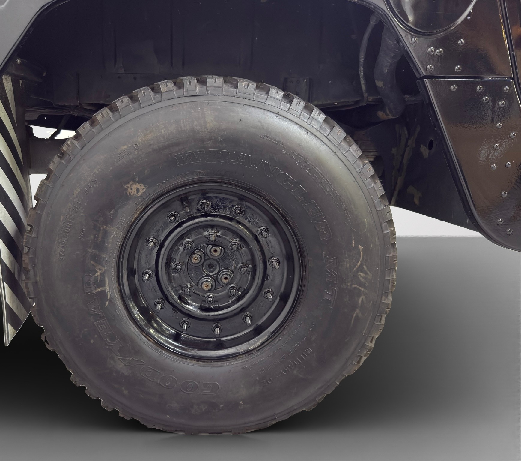 HUMMER H1 6.2 L V8 Diesel-image-6