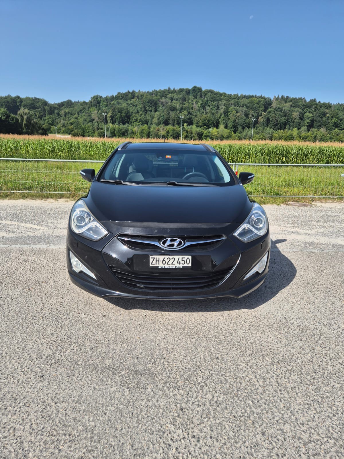 HYUNDAI i40 Wagon 2.0 GDi Premium Automatic-image-2
