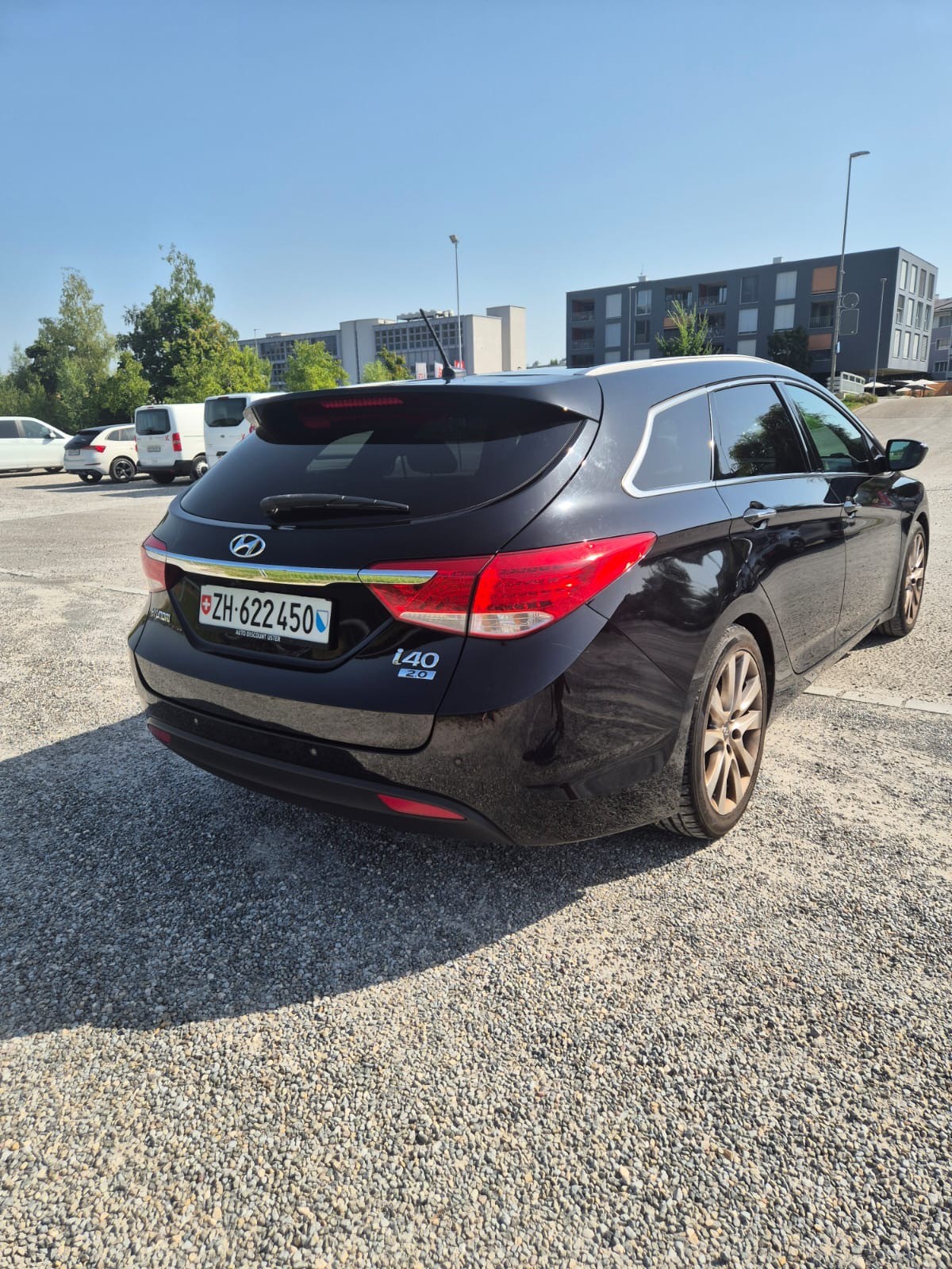 HYUNDAI i40 Wagon 2.0 GDi Premium Automatic-image-5