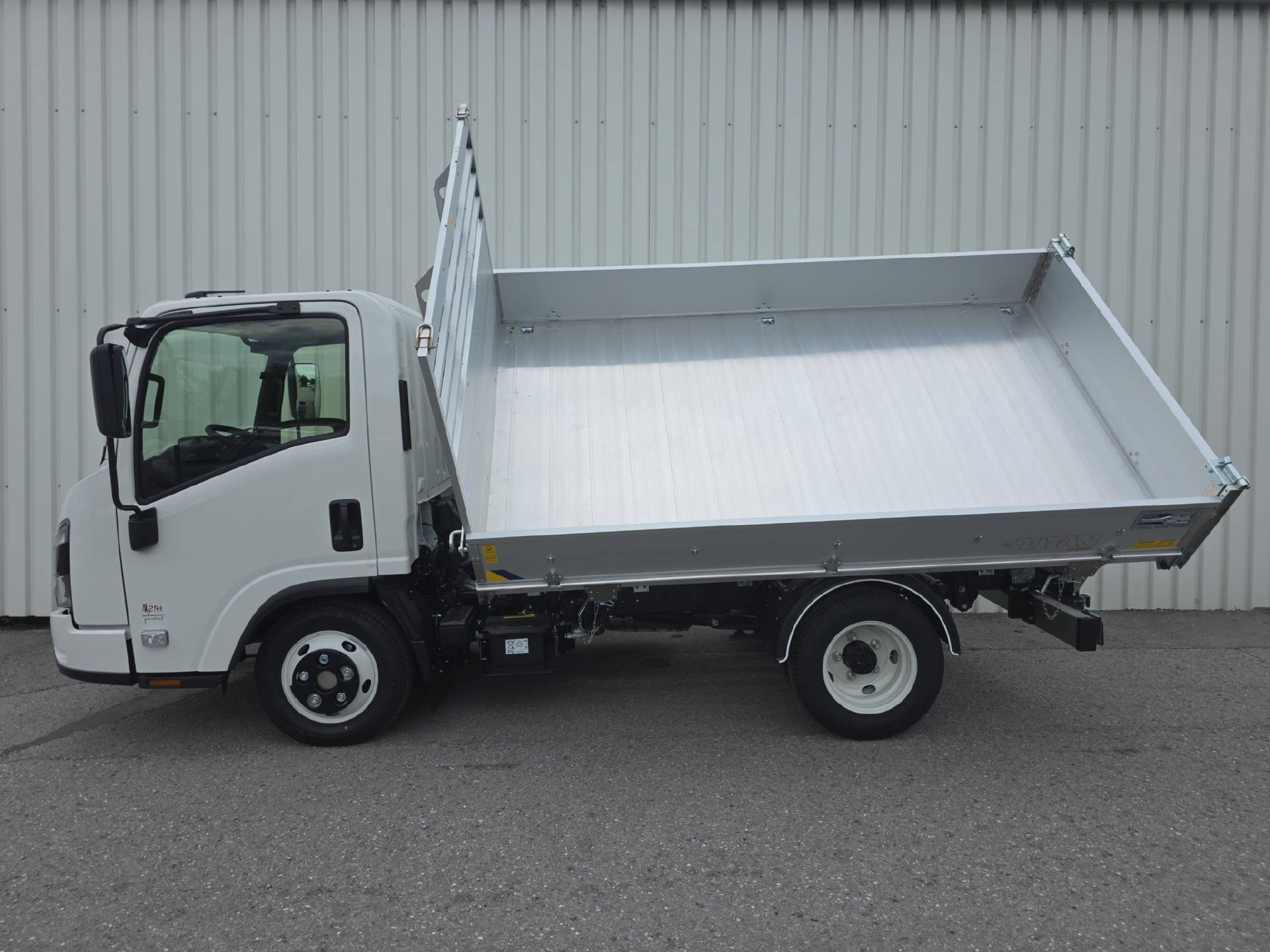ISUZU M21 Kab.-Ch.1.9 Ddi TT Gen .2 3 Seitenkipper
