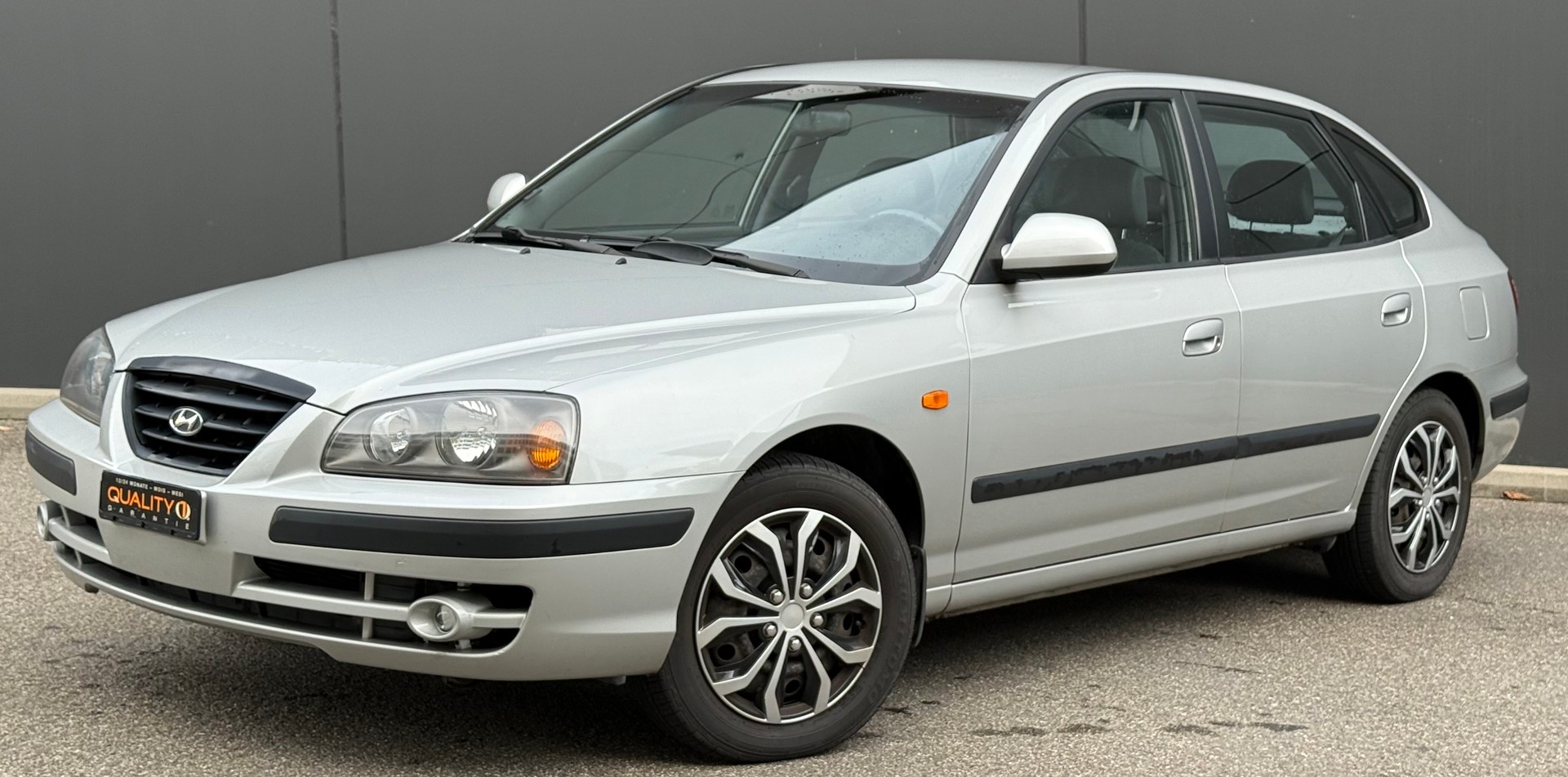 HYUNDAI Elantra 2.0 16V Swiss Edition