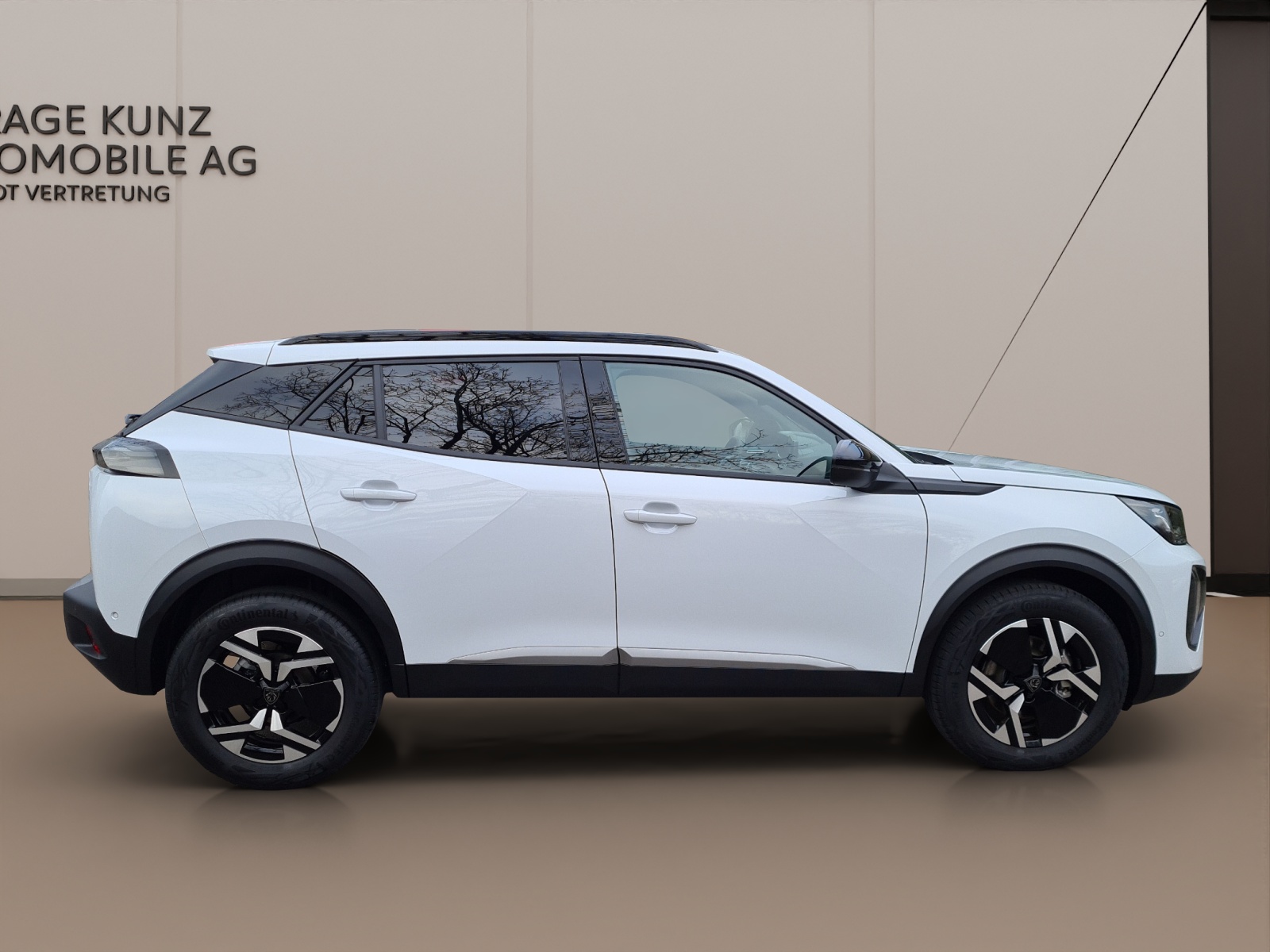 PEUGEOT 2008 1.2 145 MHEV Allure Premium-image-5