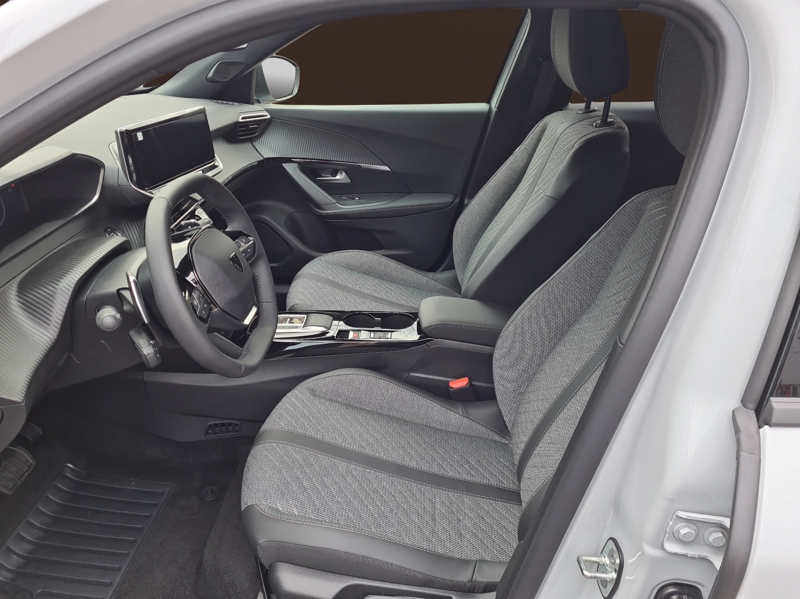 PEUGEOT 2008 1.2 145 MHEV Allure Premium-image-9