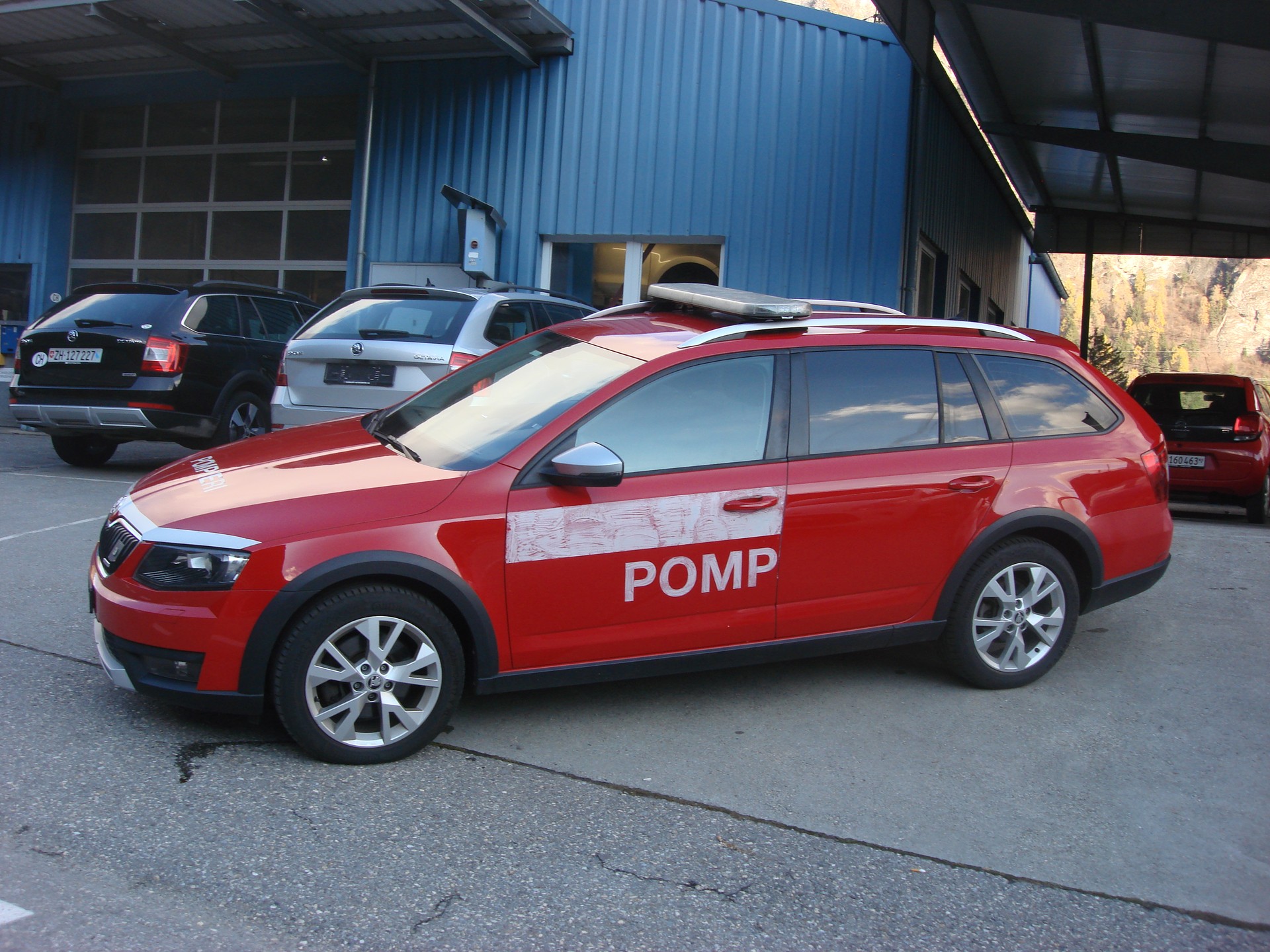 SKODA Octavia Combi 2.0 TDI Scout 4x4 DSG-image-1