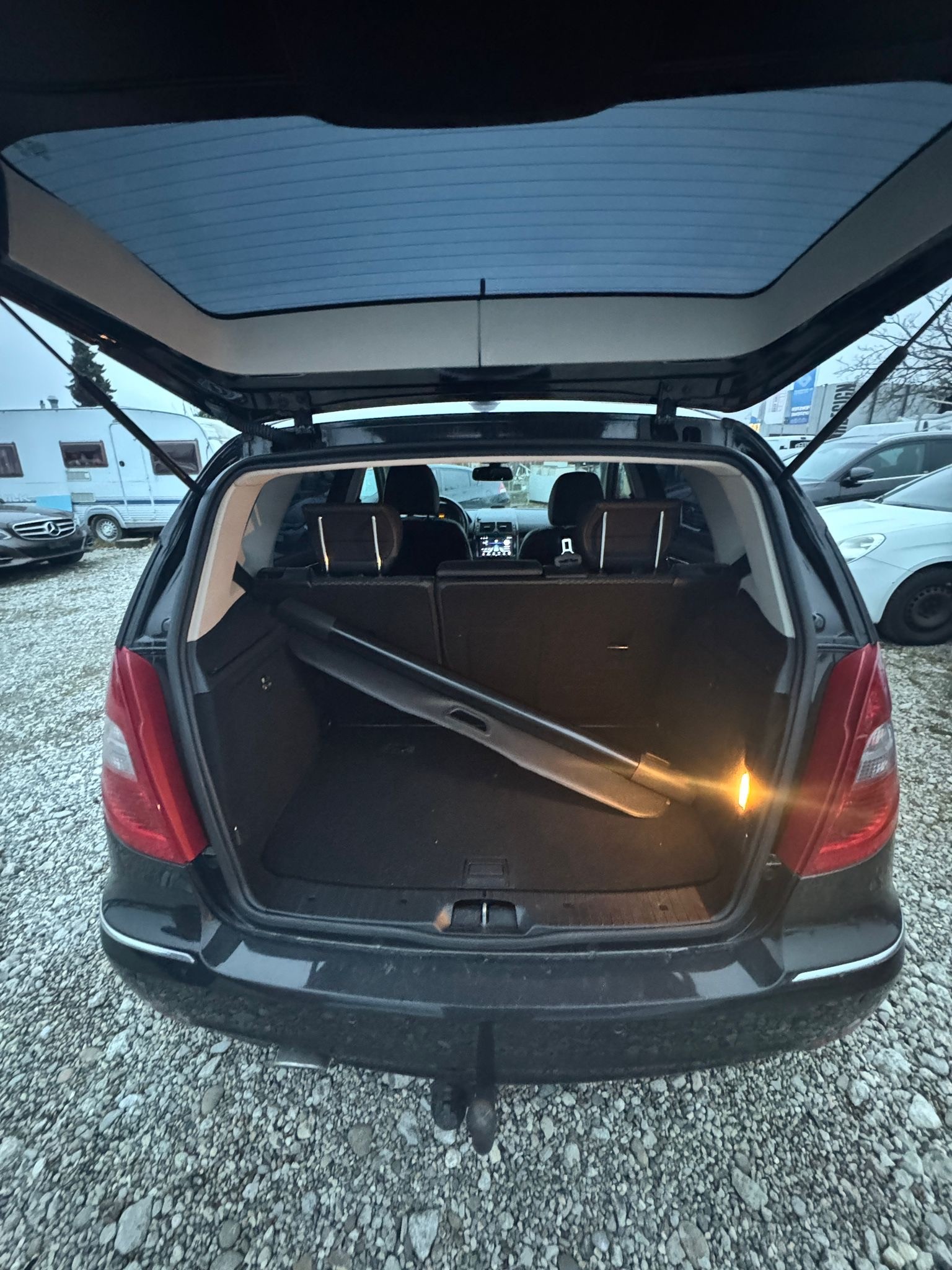 MERCEDES-BENZ A 180 CDI Elégance-image-12